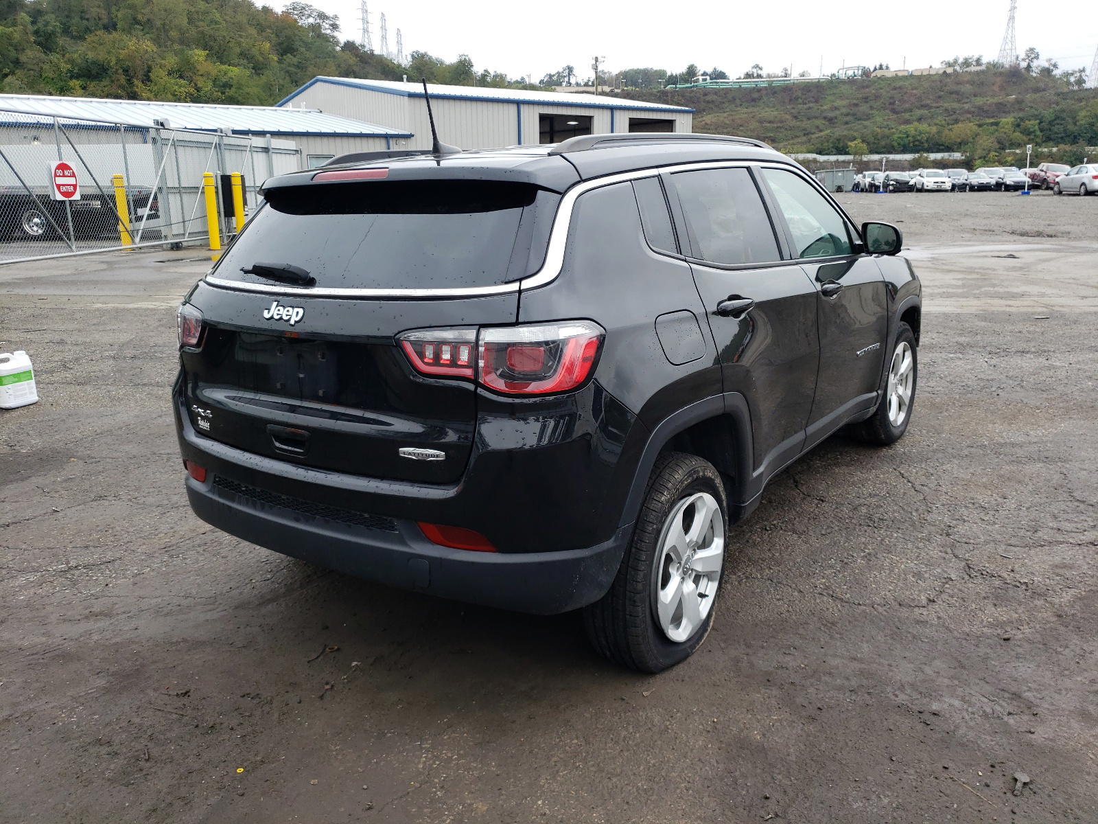 Photo 4 from auction – 2018 JEEP COMPASS LA with VIN 3C4NJDBB7JT435403