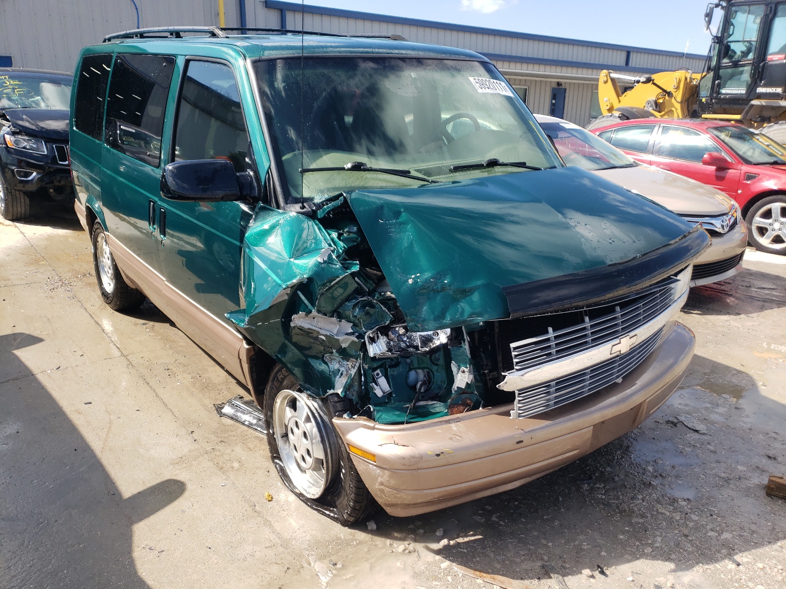 Photo 1 from auction – 2003 CHEVROLET ASTRO with VIN 1GNDM19X13B126086