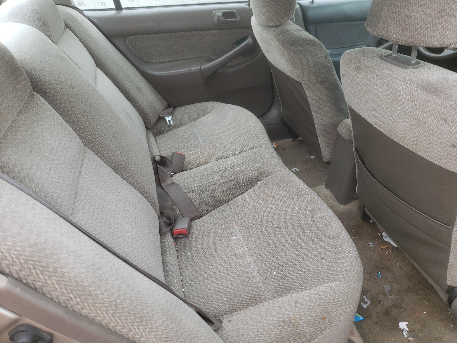 Photo 6 from auction – 2000 HONDA CIVIC LX with VIN 1HGEJ6676YL010490