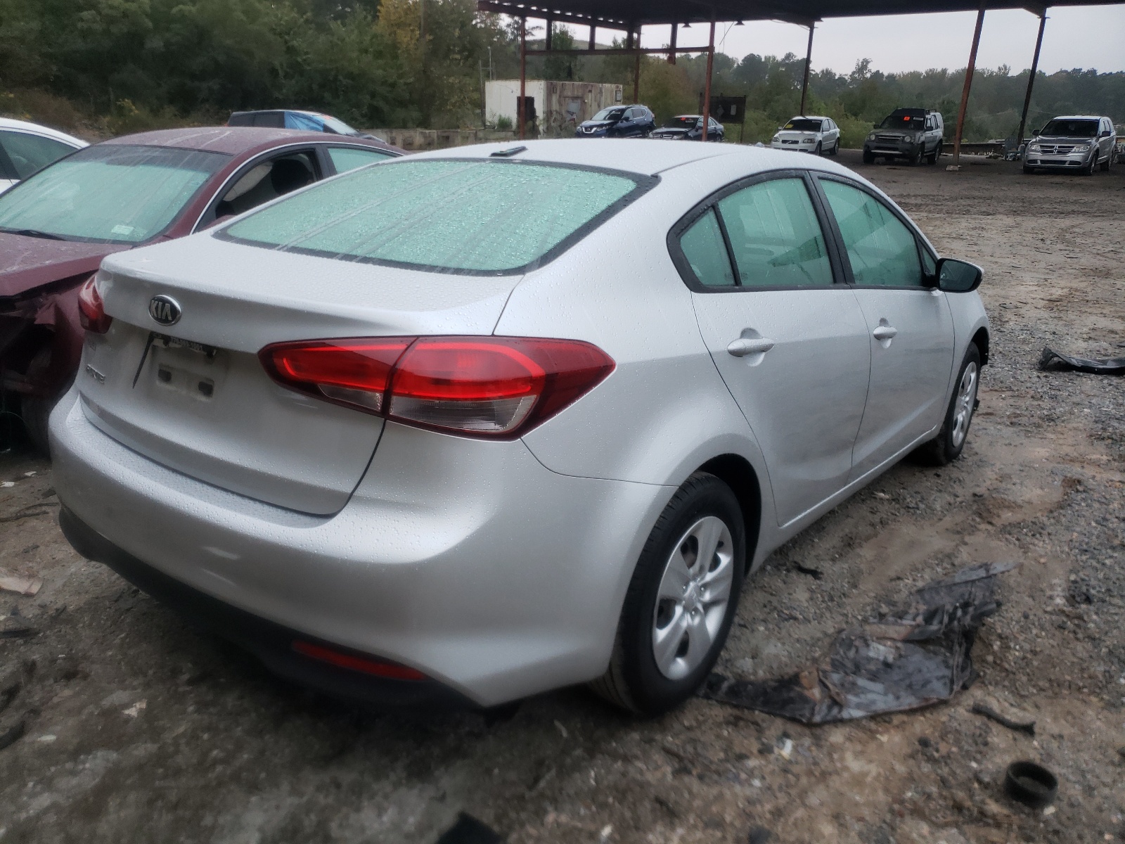 Photo 4 from auction – 2018 KIA FORTE LX with VIN 3KPFK4A77JE209638