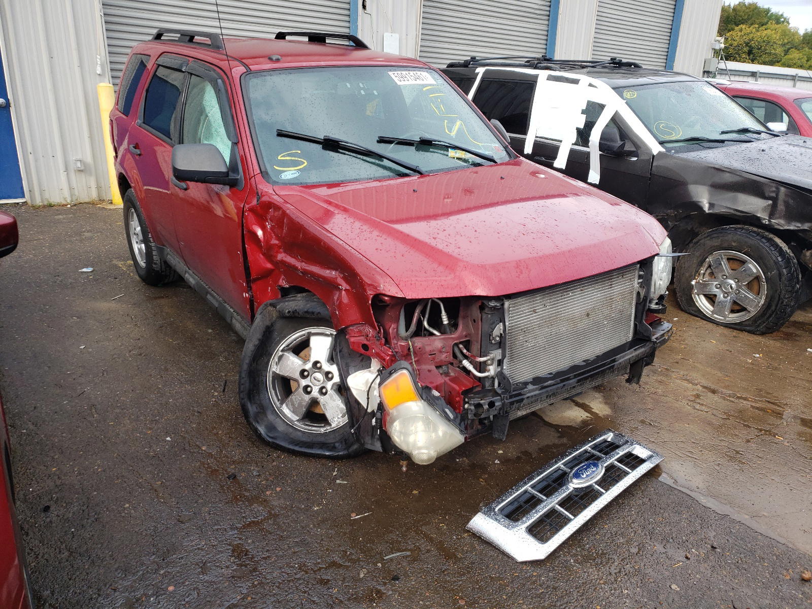 FORD ESCAPE 2011 with VIN 1FMCU9DG1BKA69229 - Photo from auction
