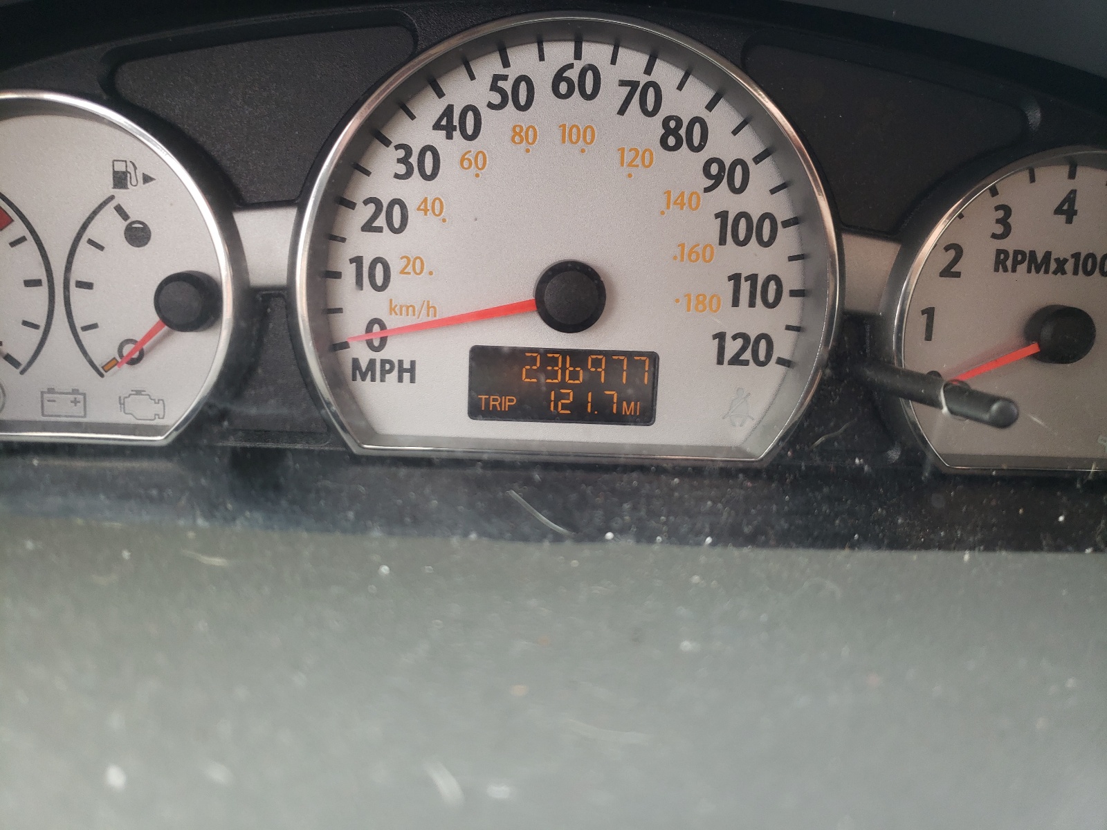 Photo 8 from auction – 2006 SATURN ION LEVEL with VIN 1G8AL55F66Z137299
