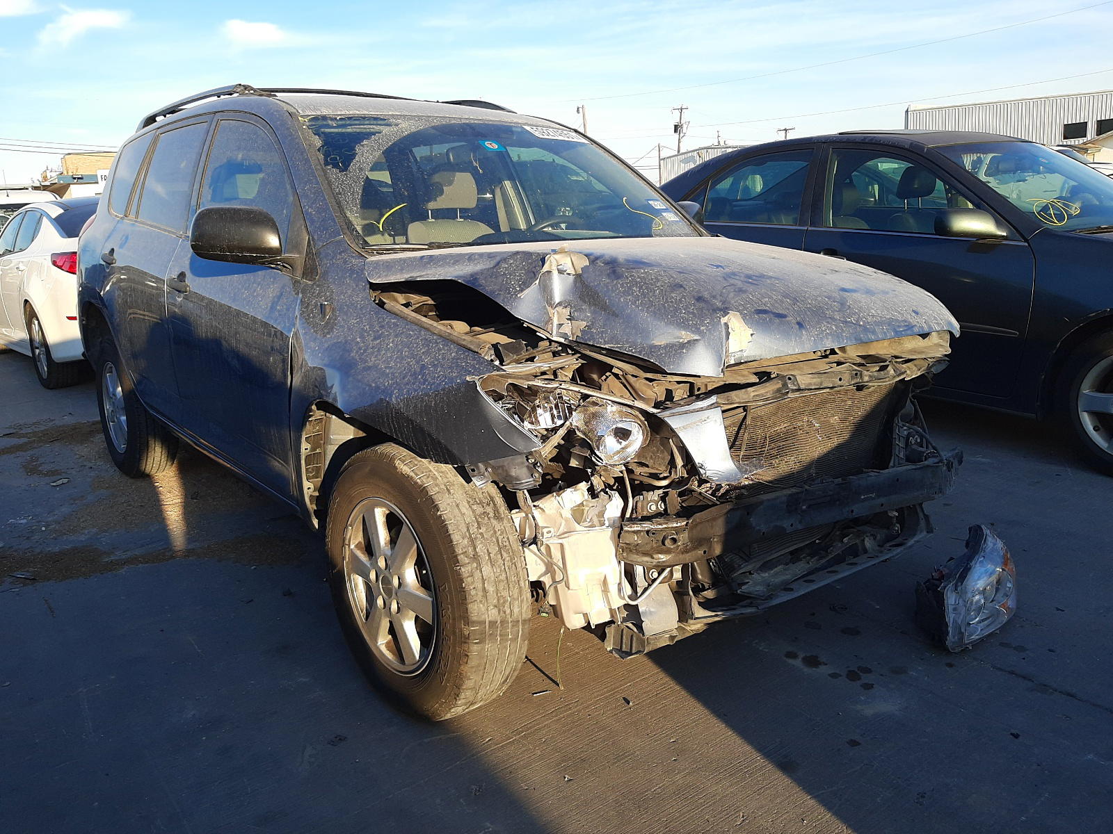 TOYOTA RAV4 2007 with VIN JTMZD33V375061179 - Photo from auction