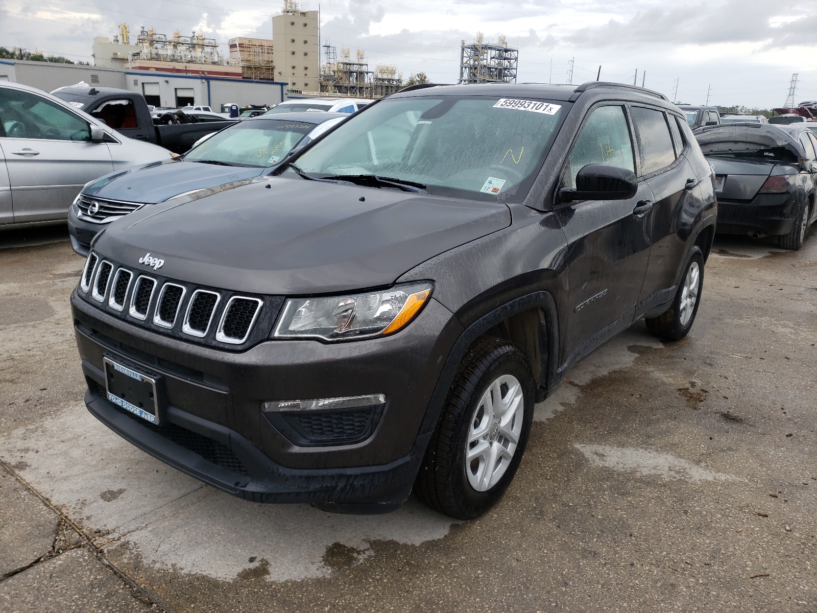 Фото 2 с аукциона – 2018 JEEP COMPASS SP с VIN 3C4NJDAB0JT493810