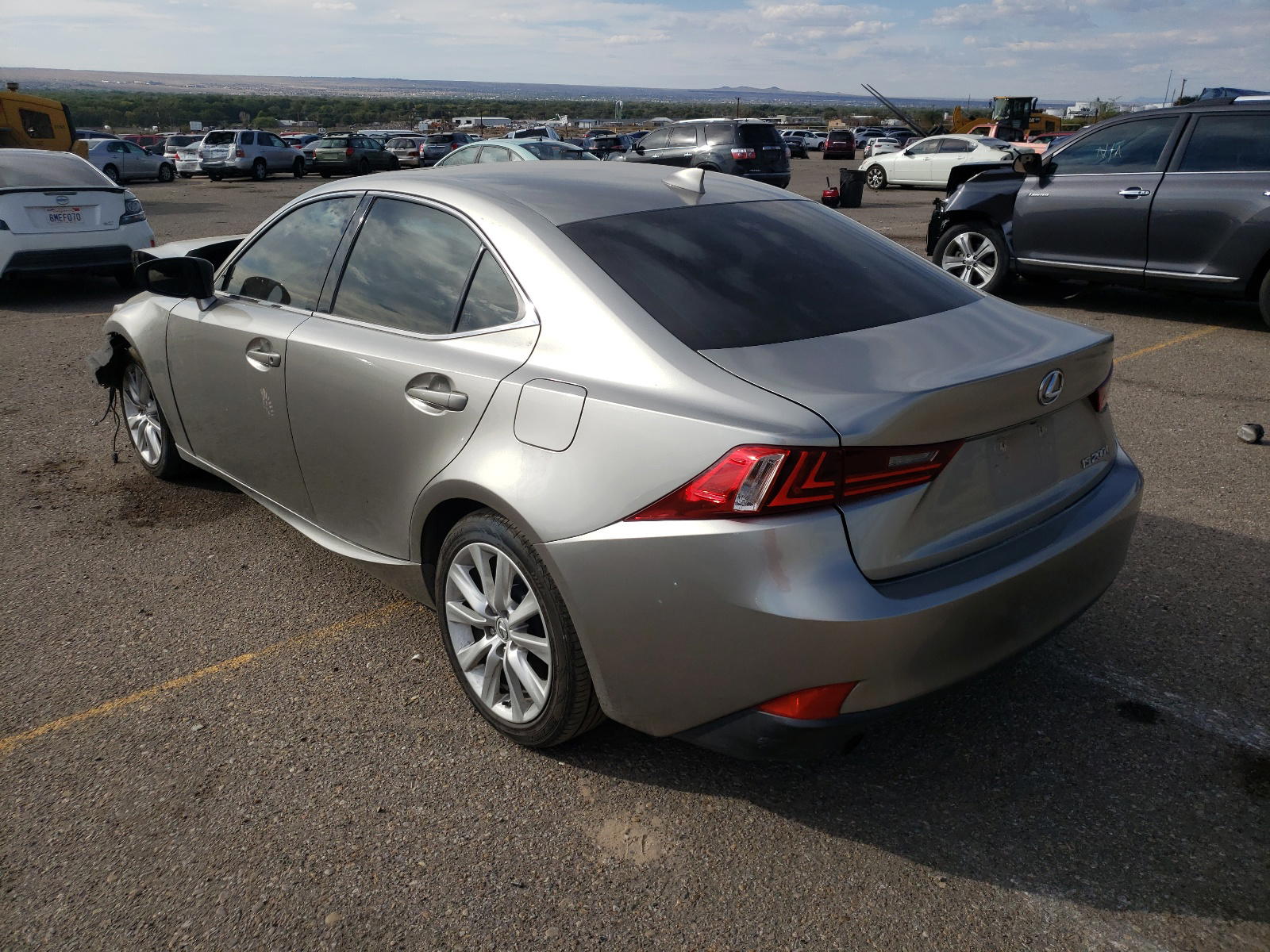 Photo 3 from auction – 2016 LEXUS IS 200T with VIN JTHBA1D22G5036128