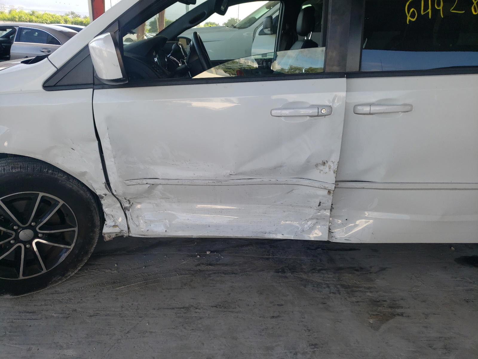 Photo 9 from auction – 2016 DODGE GRAND CARA with VIN 2C4RDGCG8GR116589
