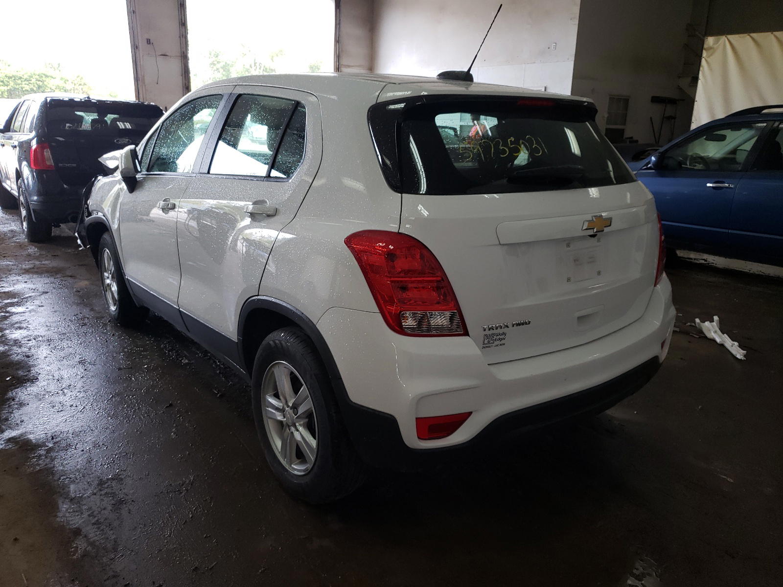 Photo 3 from auction – 2019 CHEVROLET TRAX LS with VIN 3GNCJNSB2KL358221