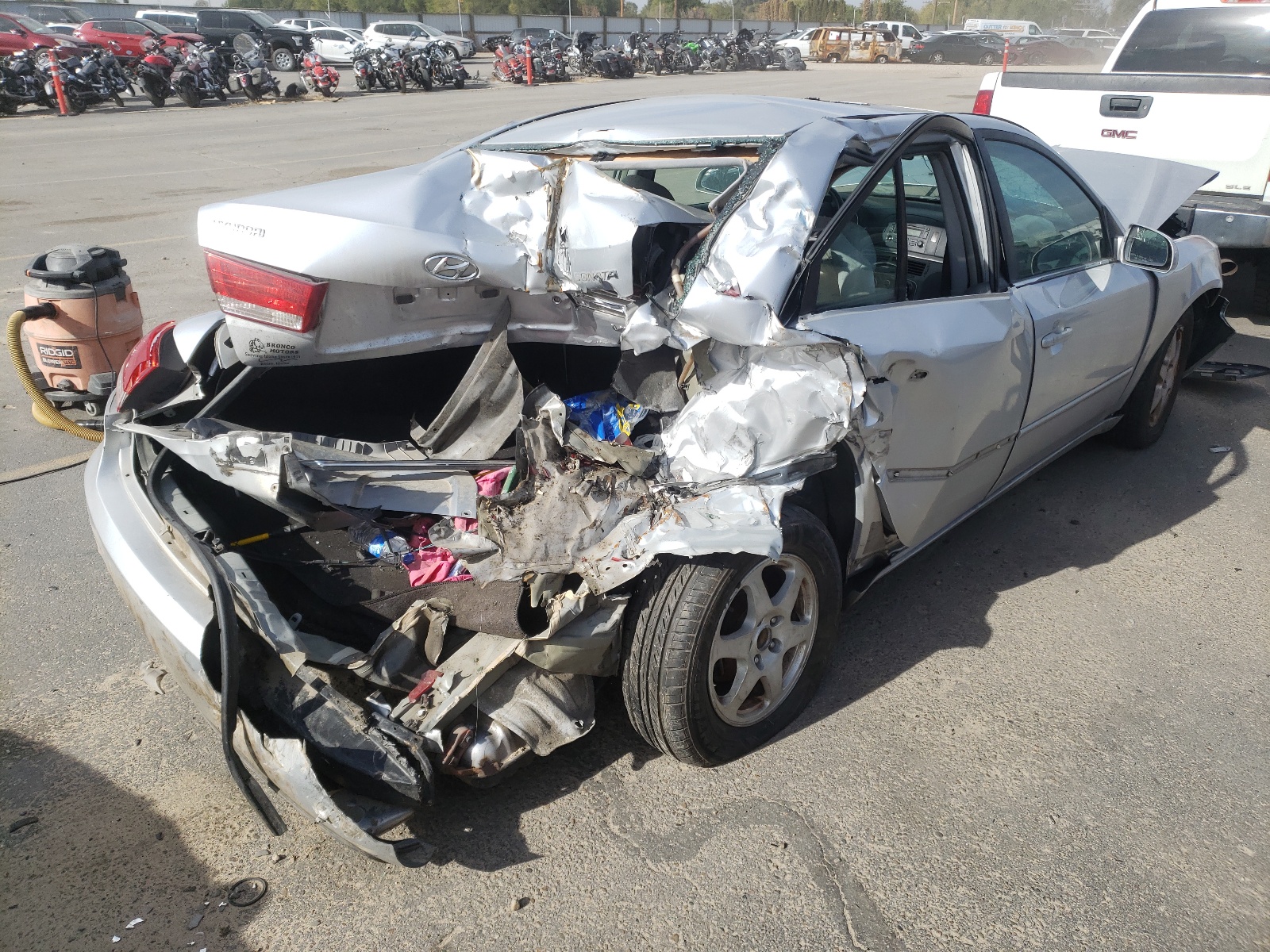 Photo 4 from auction – 2006 HYUNDAI SONATA GLS with VIN 5NPEU46F06H038692