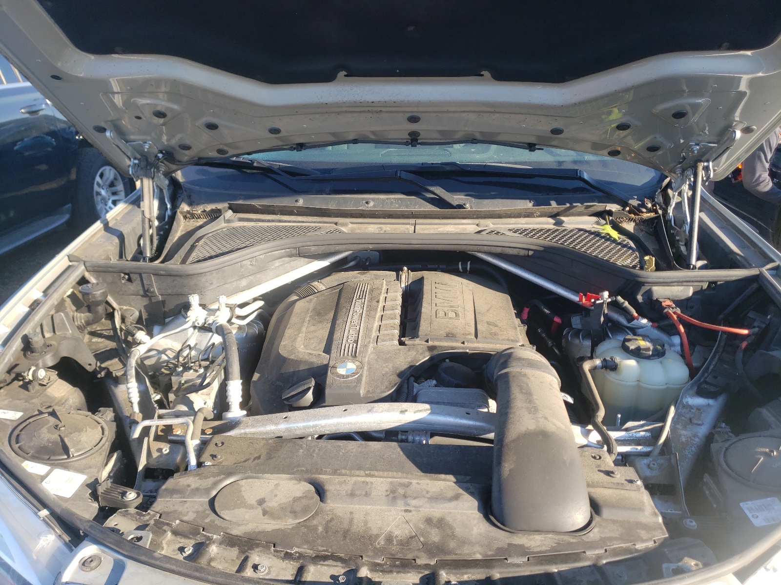 Photo 7 from auction – 2018 BMW X5 XDRIVE3 with VIN 5UXKR0C55J0X87792