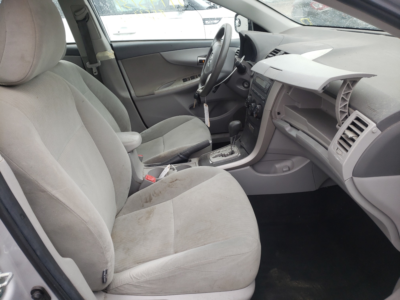 Photo 5 from auction – 2010 TOYOTA COROLLA BA with VIN 1NXBU4EE3AZ268961