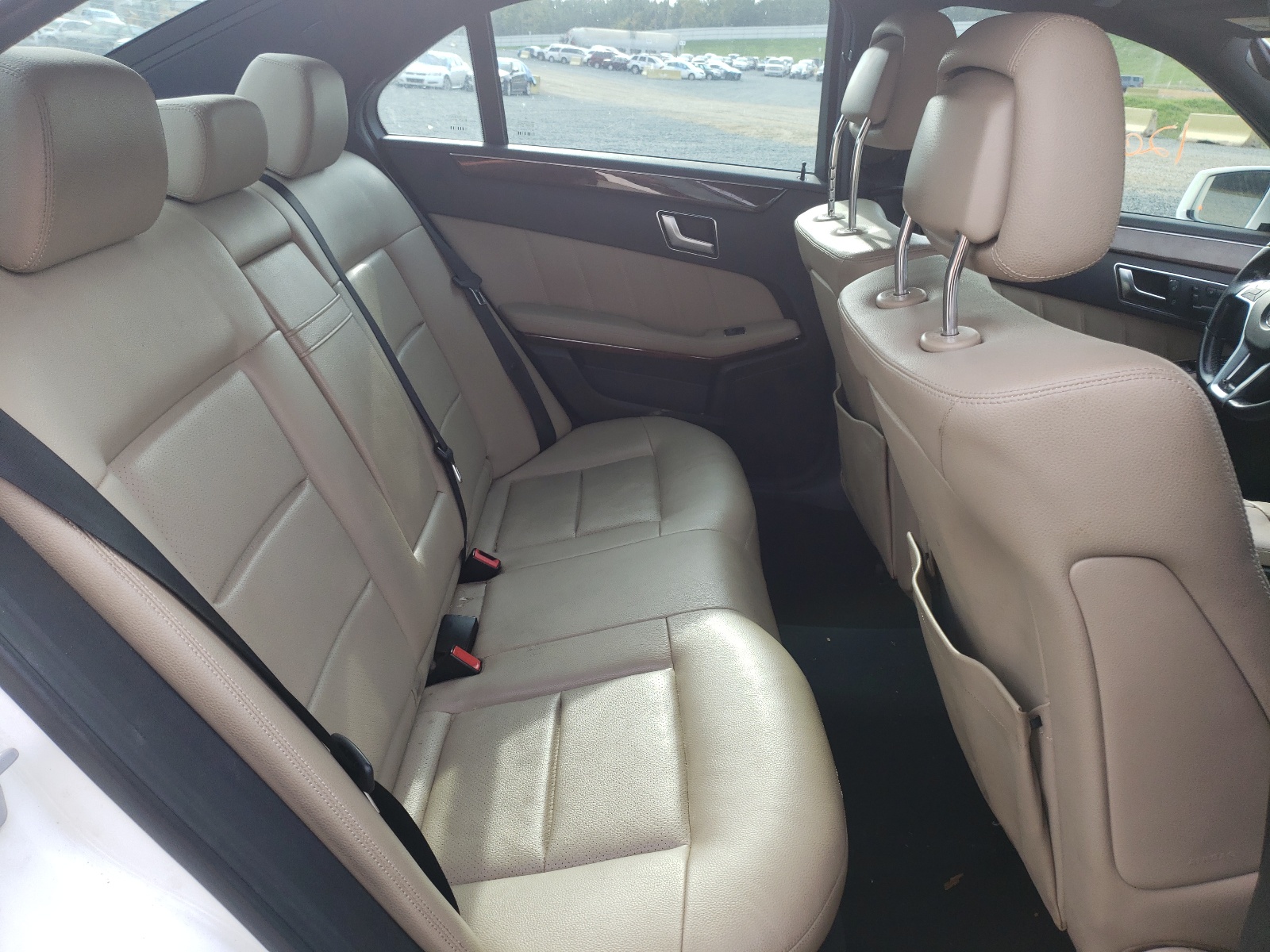 Photo 6 from auction – 2013 MERCEDES-BENZ E 350 with VIN WDDHF5KB6DA691702