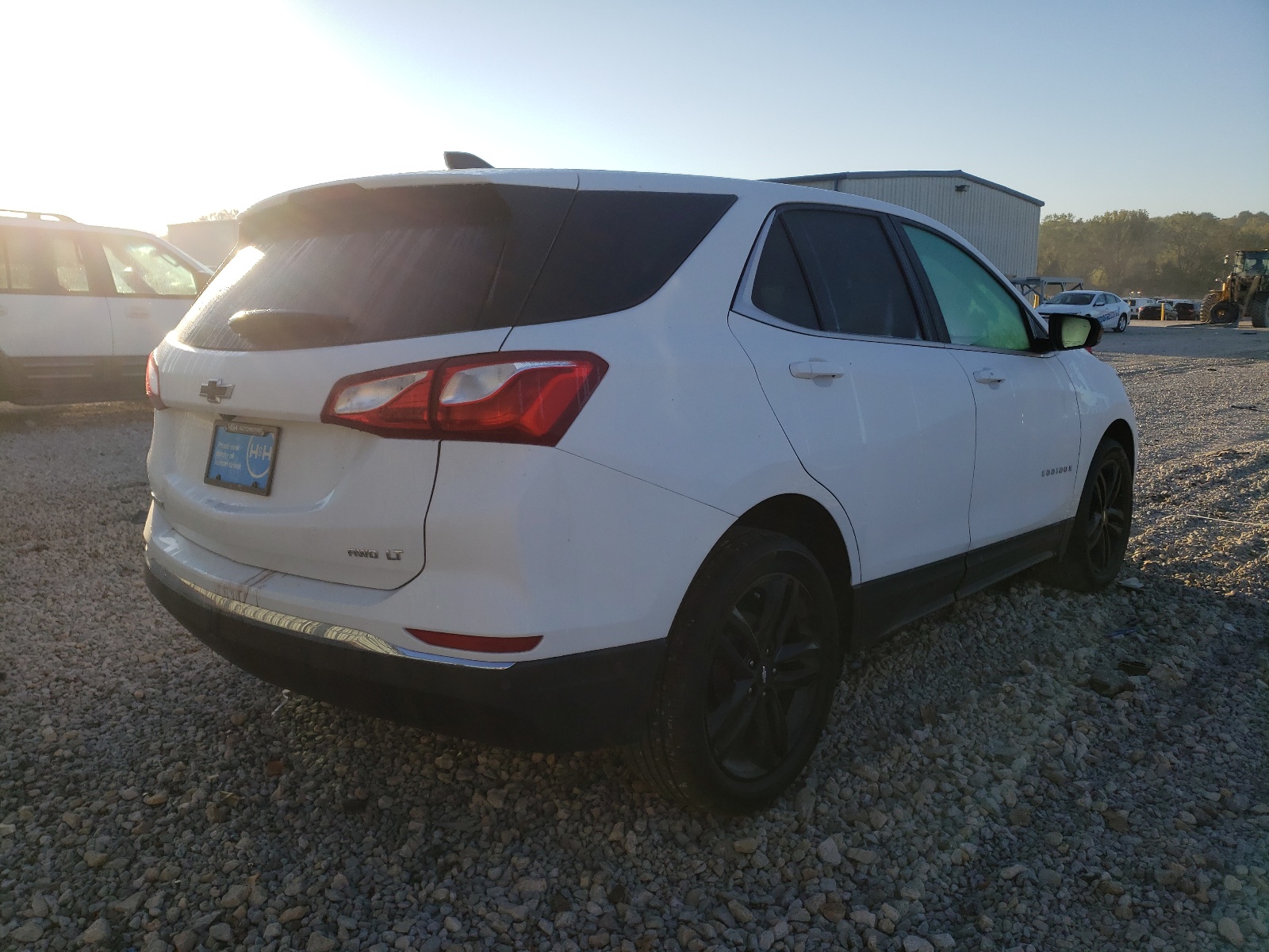 Photo 4 from auction – 2021 CHEVROLET EQUINOX LT with VIN 3GNAXUEV4ML381606
