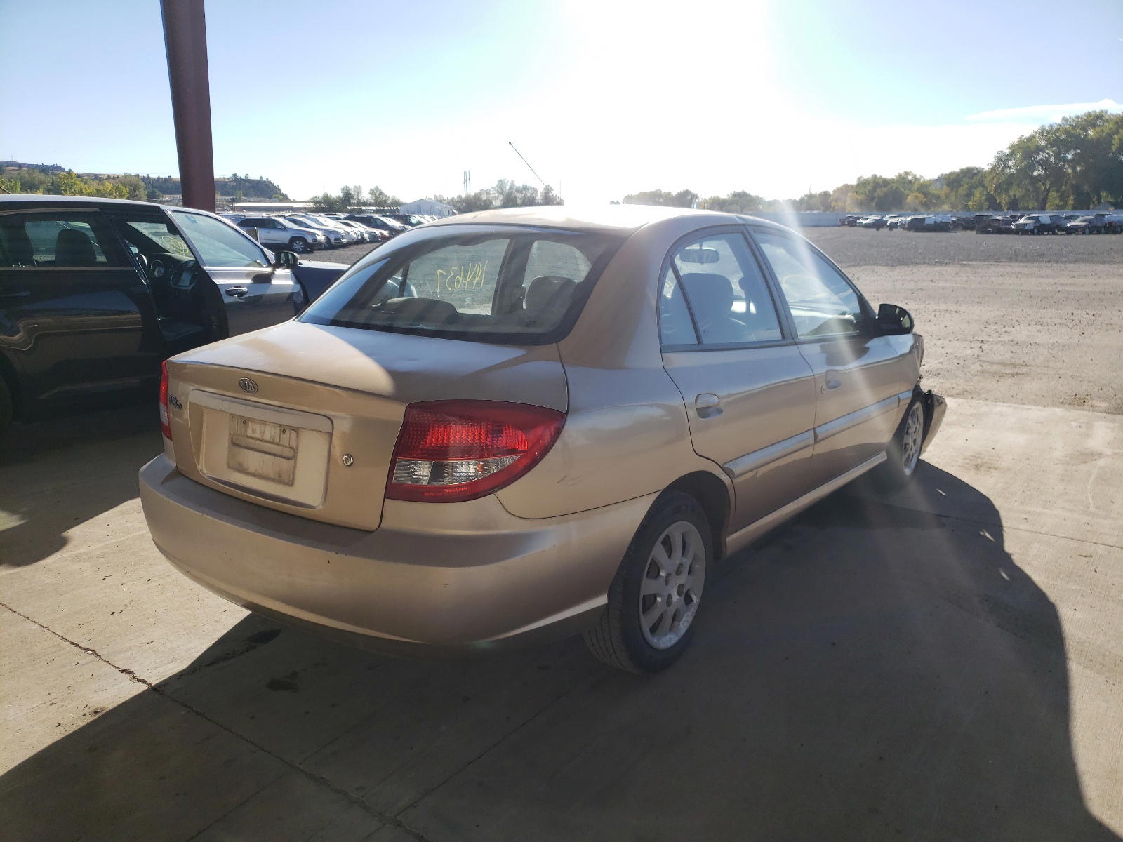 Photo 4 from auction – 2003 KIA RIO with VIN KNADC125X36240789