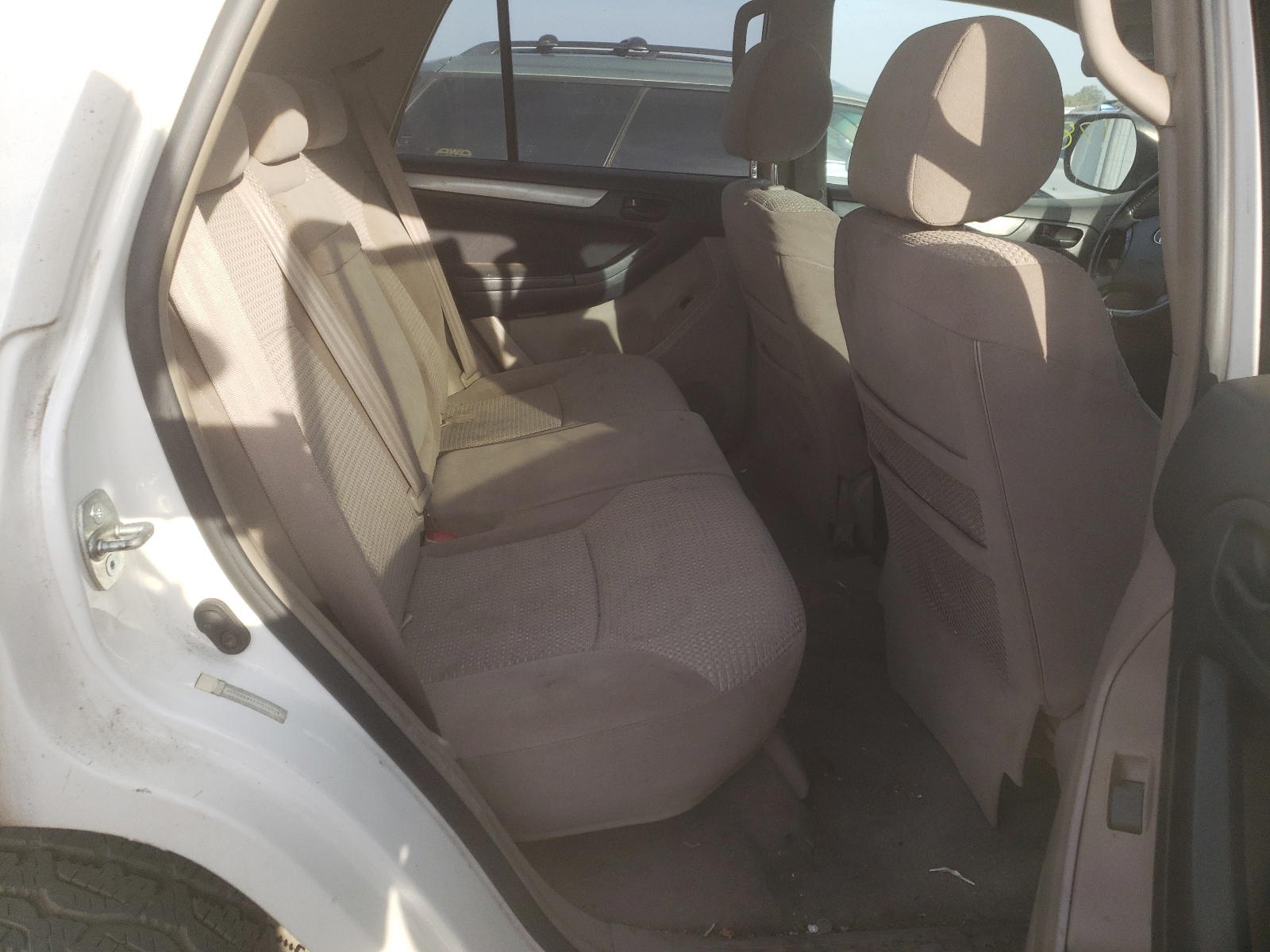 Photo 6 from auction – 2003 TOYOTA 4RUNNER SR with VIN JTEBU14R730016675