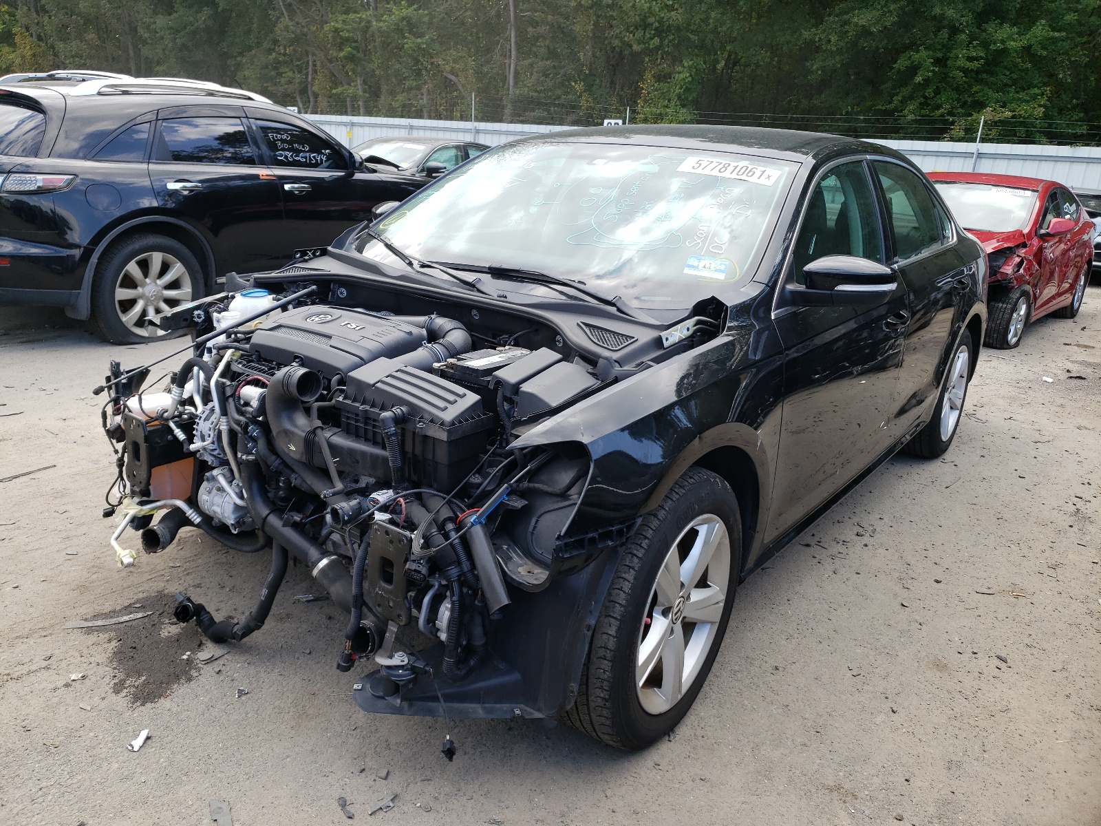 Photo 2 from auction – 2015 VOLKSWAGEN PASSAT S with VIN 1VWAT7A38FC084201