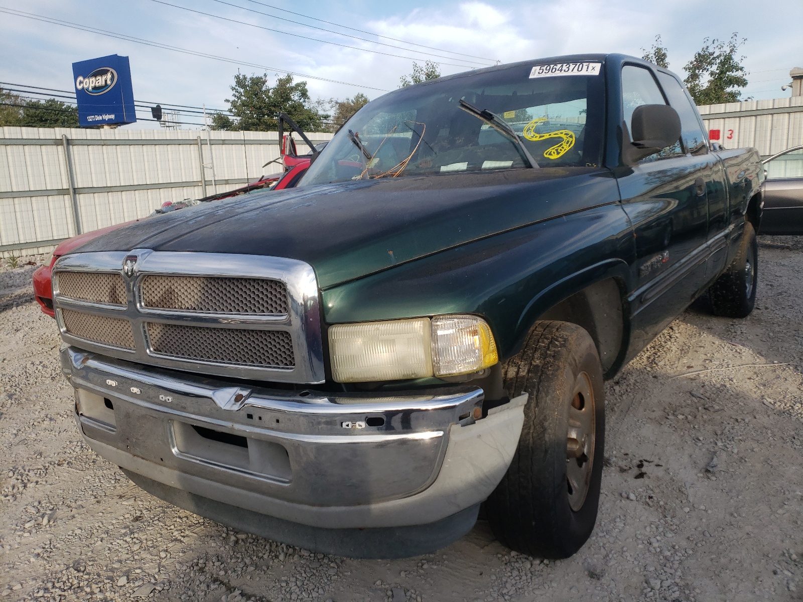 Фото 2 с аукциона – 2001 DODGE B1500 с VIN 1B7HC13Y31J580518