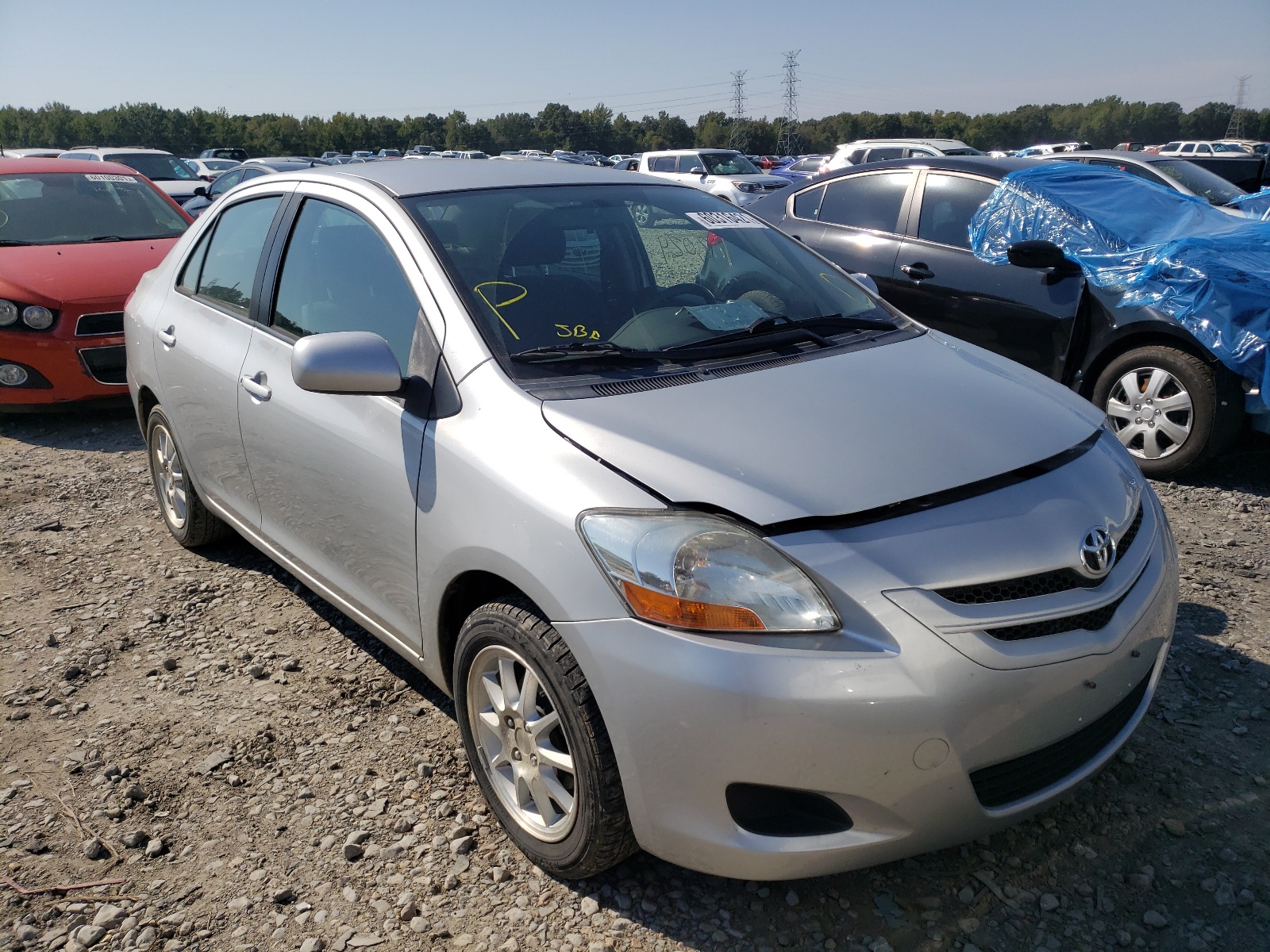 TOYOTA YARIS 2008 with VIN JTDBT923981217824 - Photo from auction