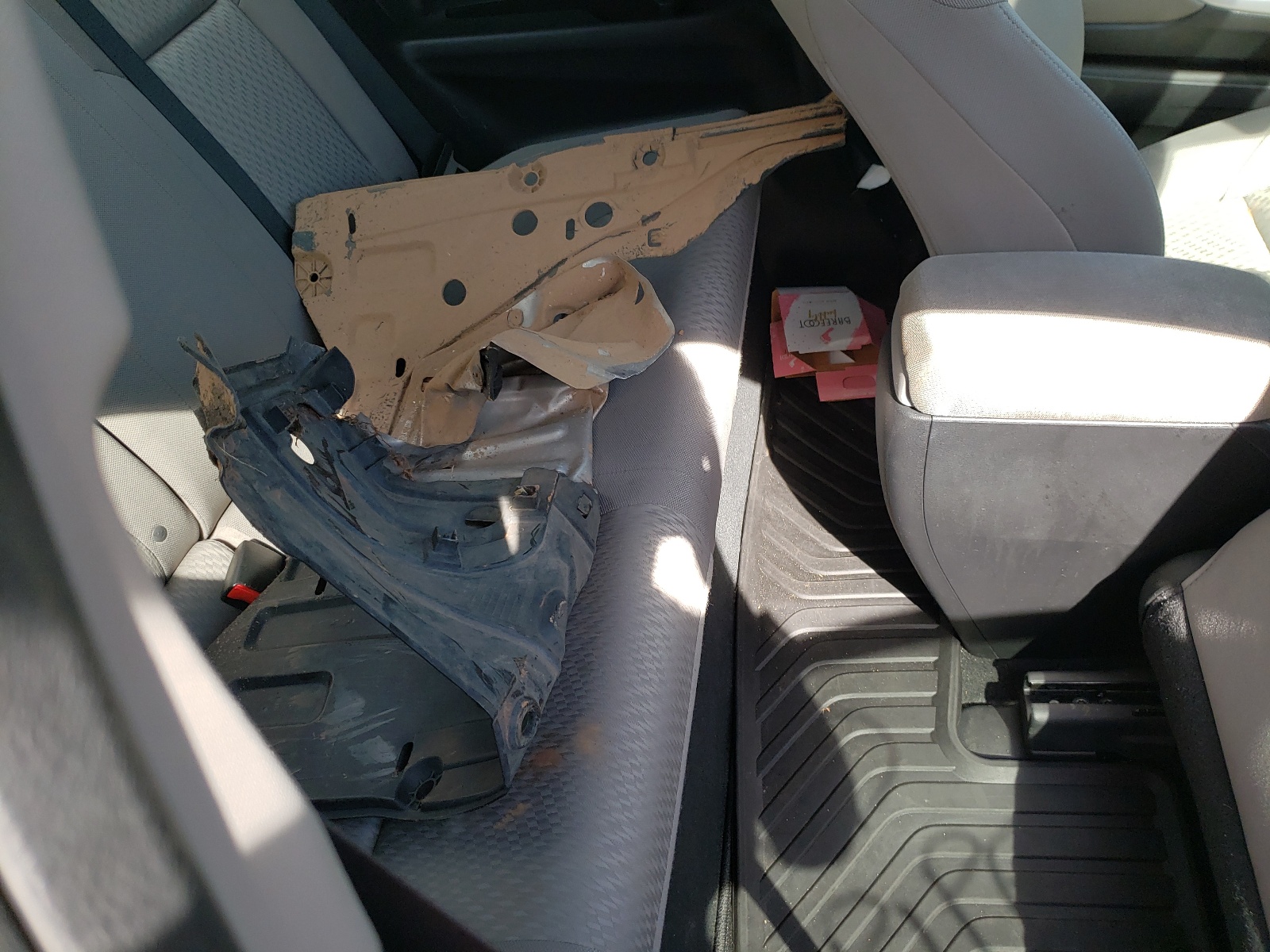 Photo 6 from auction – 2015 HONDA CIVIC EX with VIN 2HGFG3B87FH530093