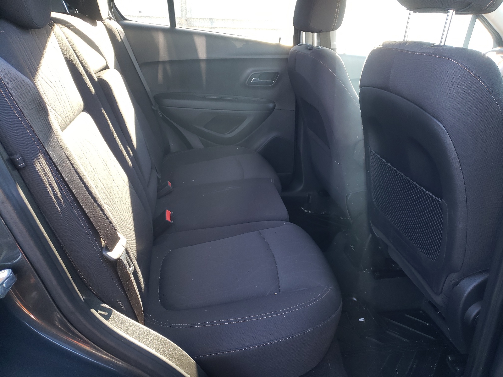 Photo 6 from auction – 2018 CHEVROLET TRAX 1LT with VIN 3GNCJPSB4JL313971