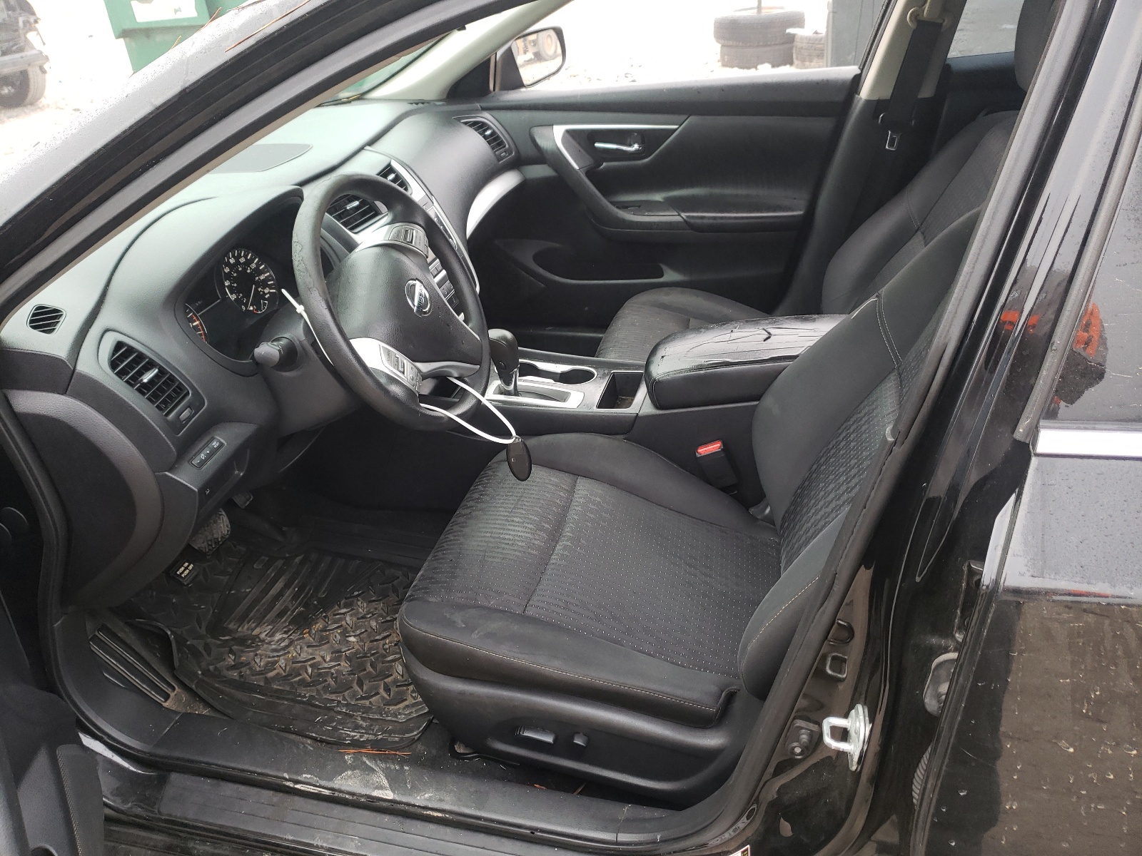 Photo 5 from auction – 2016 NISSAN ALTIMA 2.5 with VIN 1N4AL3AP2GC222935