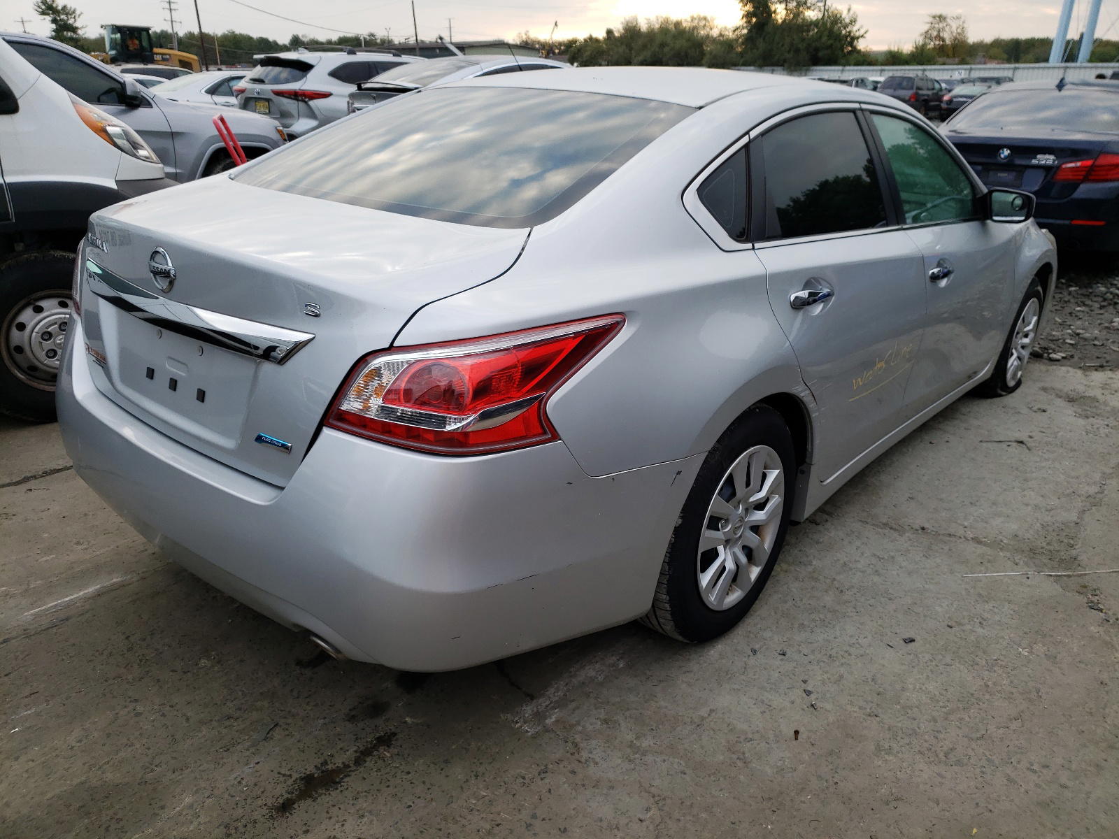 Photo 4 from auction – 2013 NISSAN ALTIMA 2.5 with VIN 1N4AL3AP1DC220752