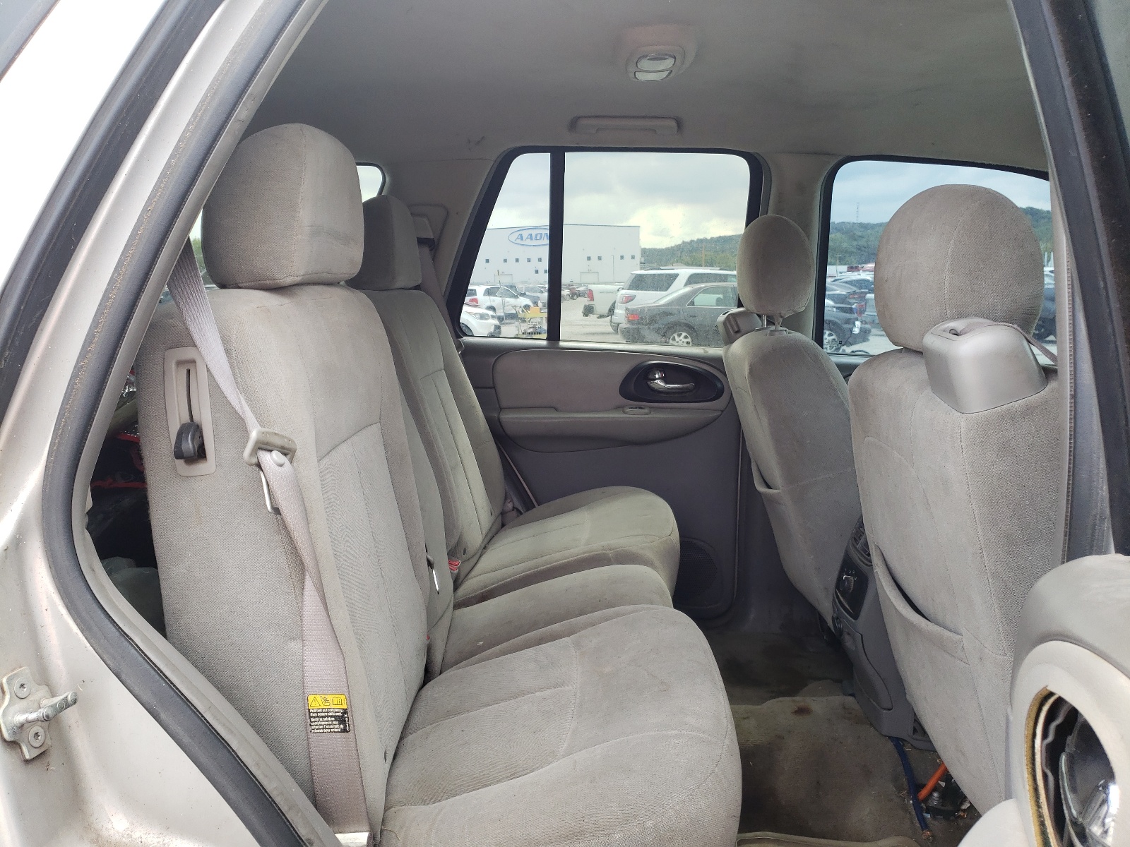 Photo 6 from auction – 2005 CHEVROLET TRAILBLAZE with VIN 1GNDT13S652240071
