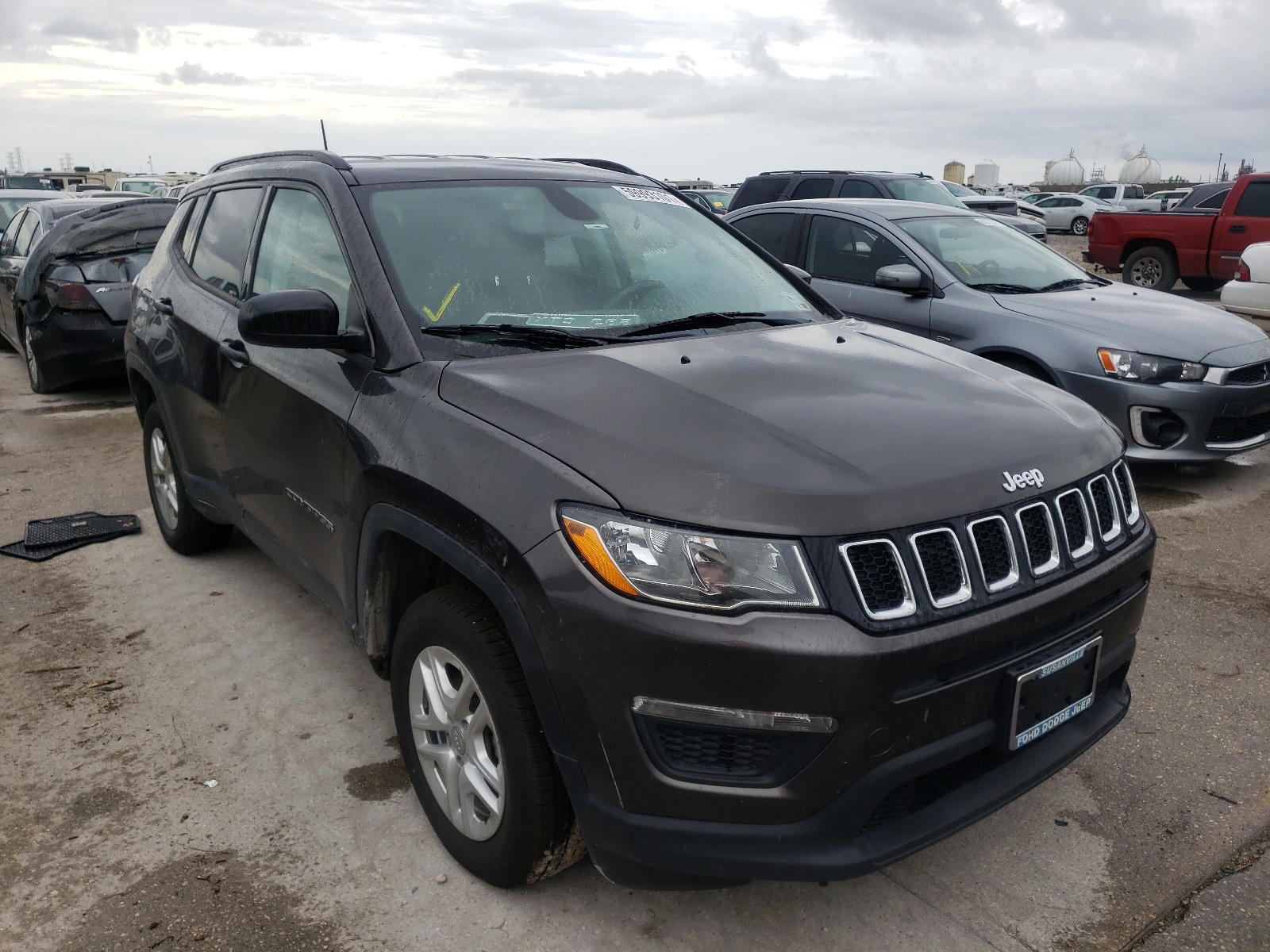 JEEP COMPASS SP 2018 with VIN 3C4NJDAB0JT493810 - Photo from auction