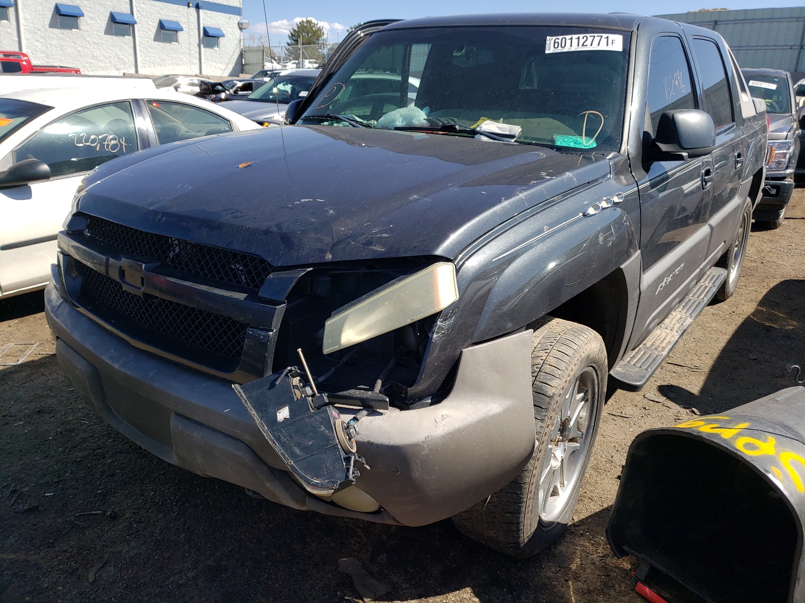 Photo 2 from auction – 2004 CHEVROLET AVALANCHE with VIN 3GNEC12T24G265733