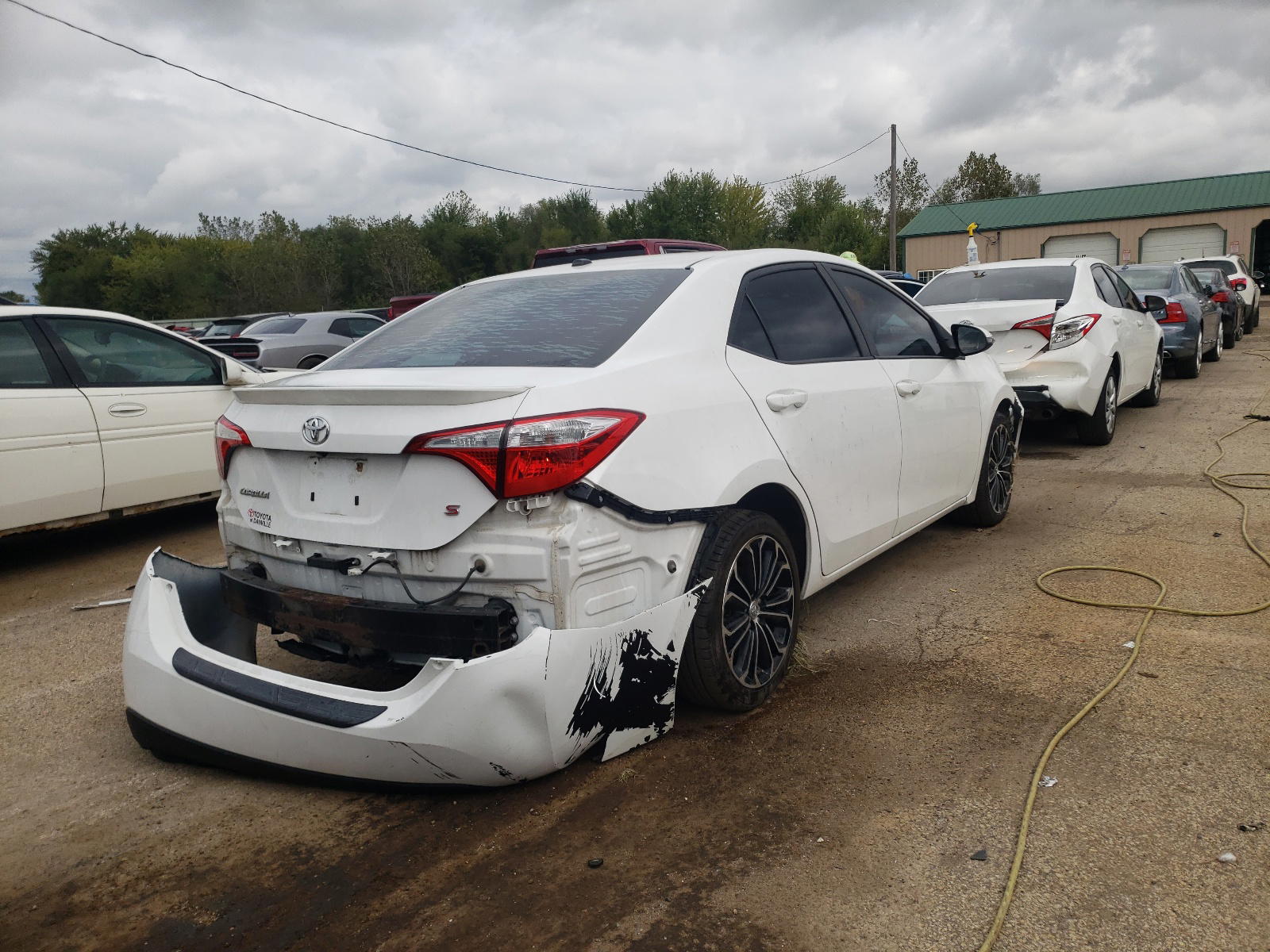 Photo 4 from auction – 2014 TOYOTA COROLLA L with VIN 2T1BURHE1EC099863