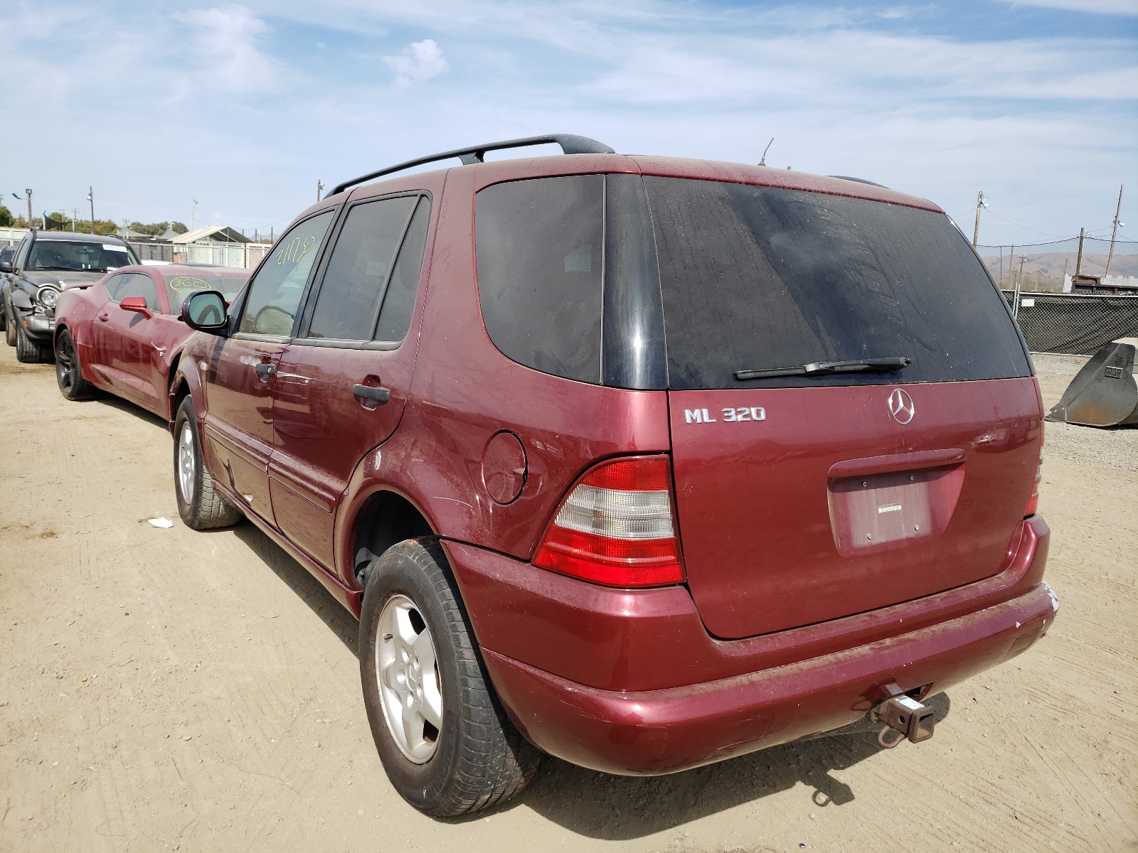 Photo 3 from auction – 2000 MERCEDES-BENZ ML 320 with VIN 4JGAB54E5YA192468