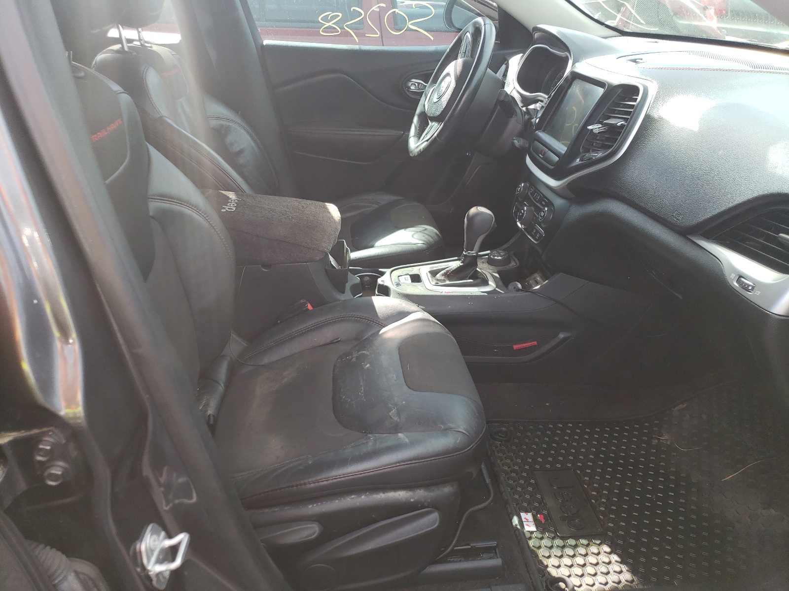 Photo 5 from auction – 2016 JEEP CHEROKEE T with VIN 1C4PJMBS7GW289922