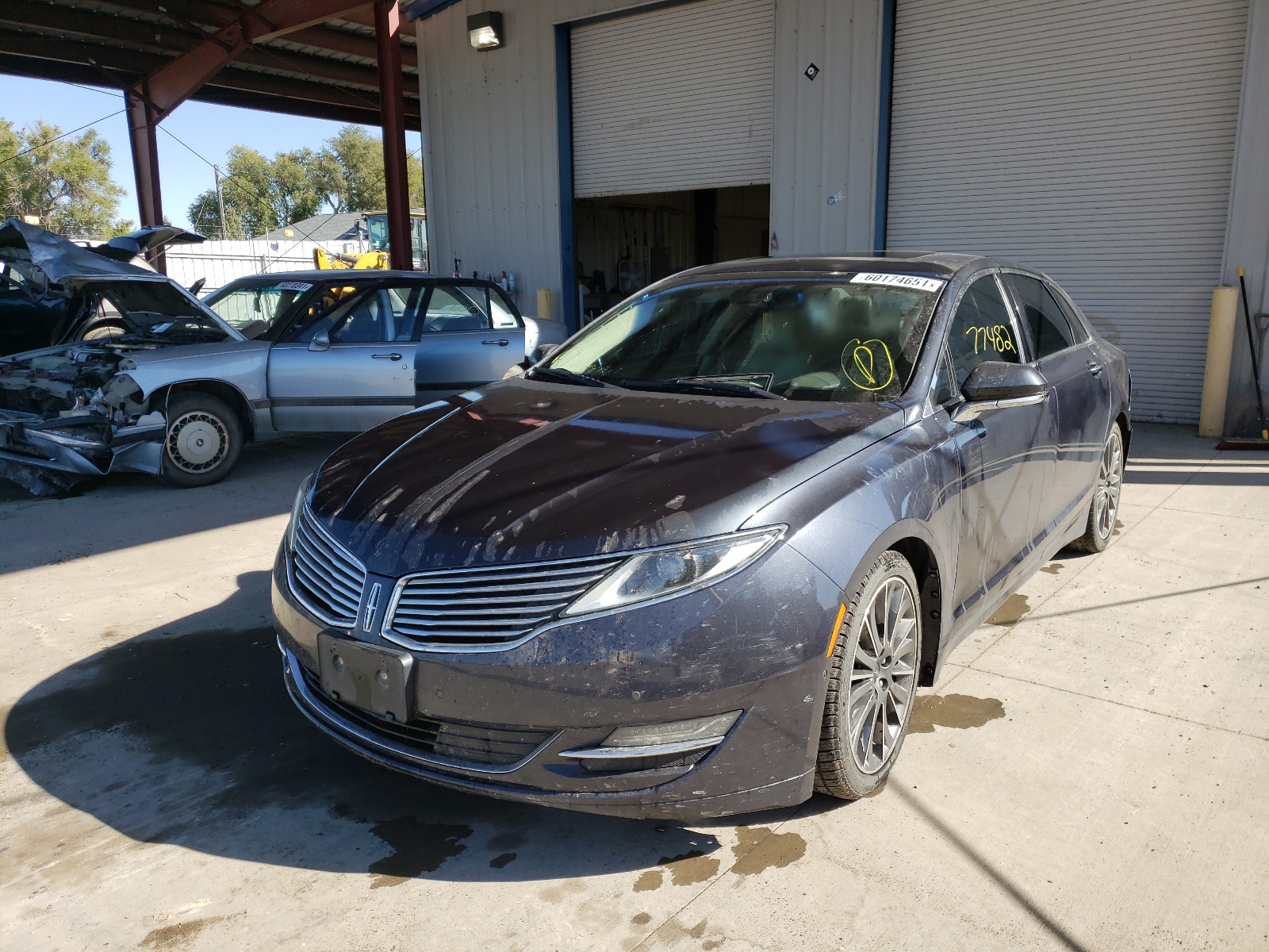 Zdjęcie 2 z aukcji – 2013 LINCOLN MKZ z VIN 3LN6L2J98DR806213