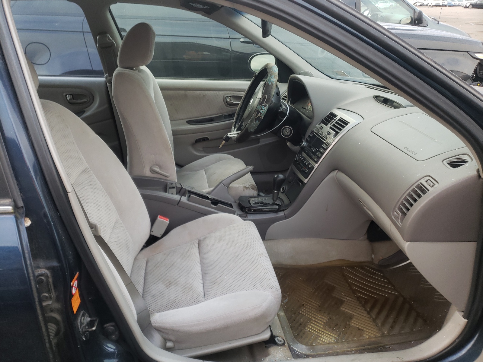 Photo 5 from auction – 2003 NISSAN MAXIMA GLE with VIN JN1DA31AX3T437596