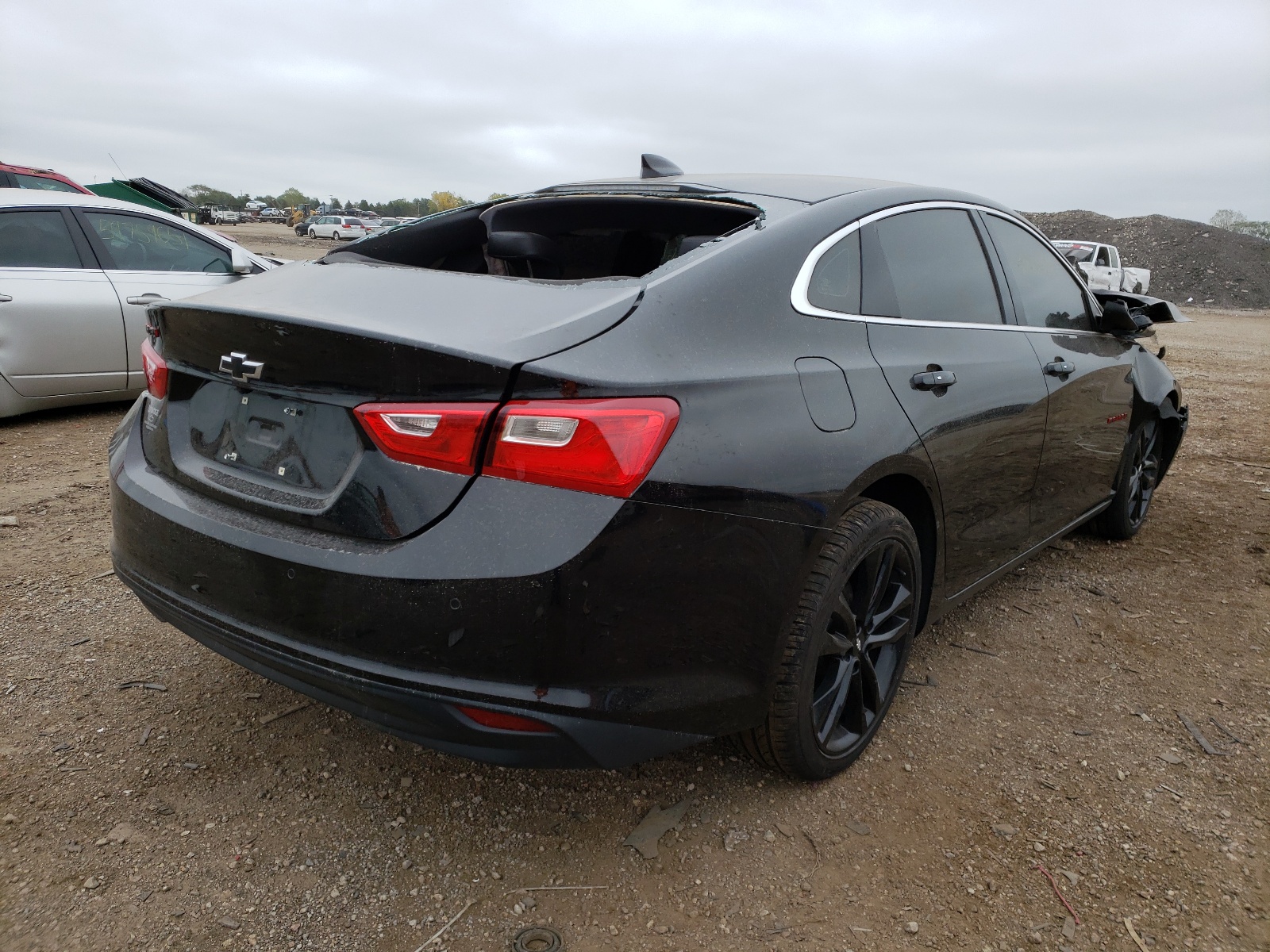 Photo 4 from auction – 2018 CHEVROLET MALIBU LT with VIN 1G1ZD5ST6JF223022