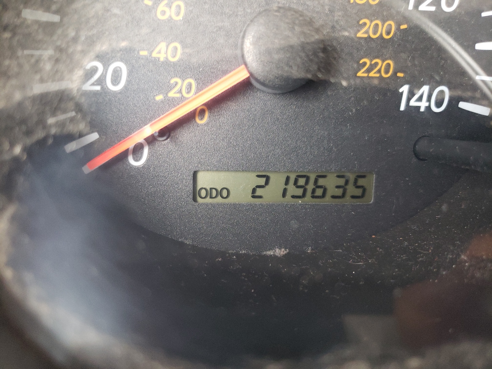صورة رقم 8 من المزاد - 2005 TOYOTA HIGHLANDER مع VIN JTEDP21AX50079387