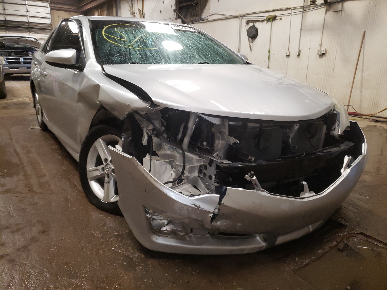 Photo 9 from auction – 2014 TOYOTA CAMRY L with VIN 4T1BF1FKXEU313655