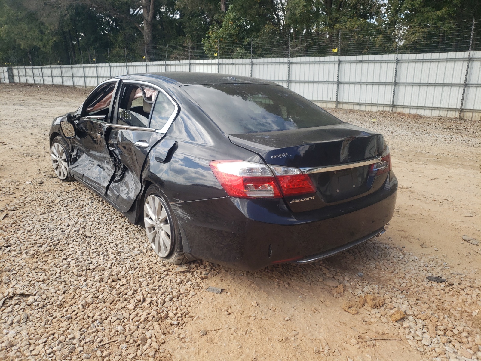 Photo 3 from auction – 2014 HONDA ACCORD EXL with VIN 1HGCR2F81EA303867
