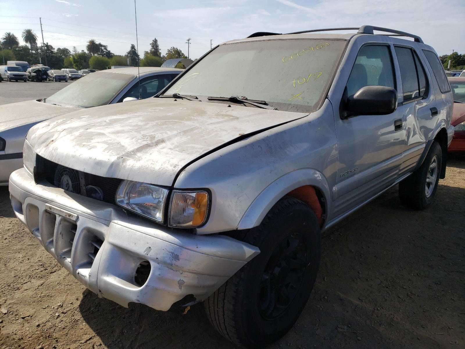 Photo 2 from auction – 2002 ISUZU RODEO S with VIN 4S2CK58W224310177
