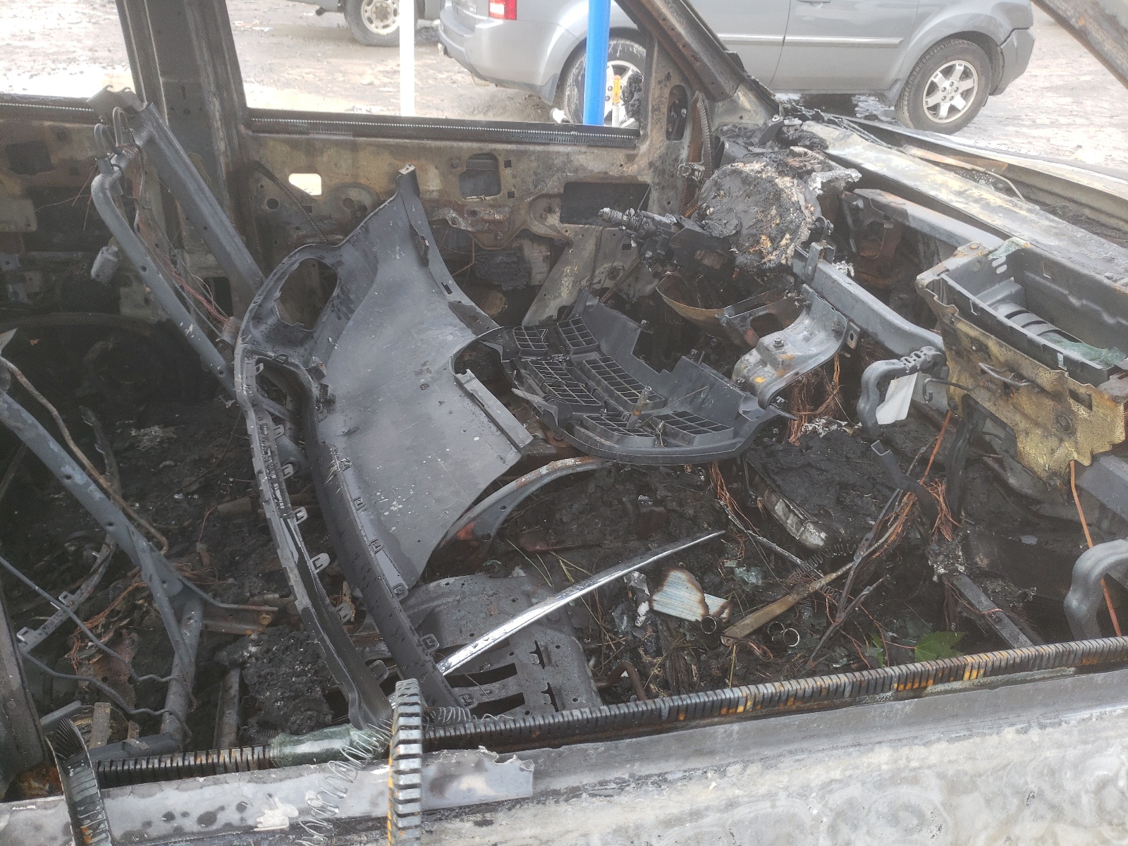 صورة رقم 5 من المزاد - 2004 ISUZU ASCENDER S مع VIN 4NUET16S446112903