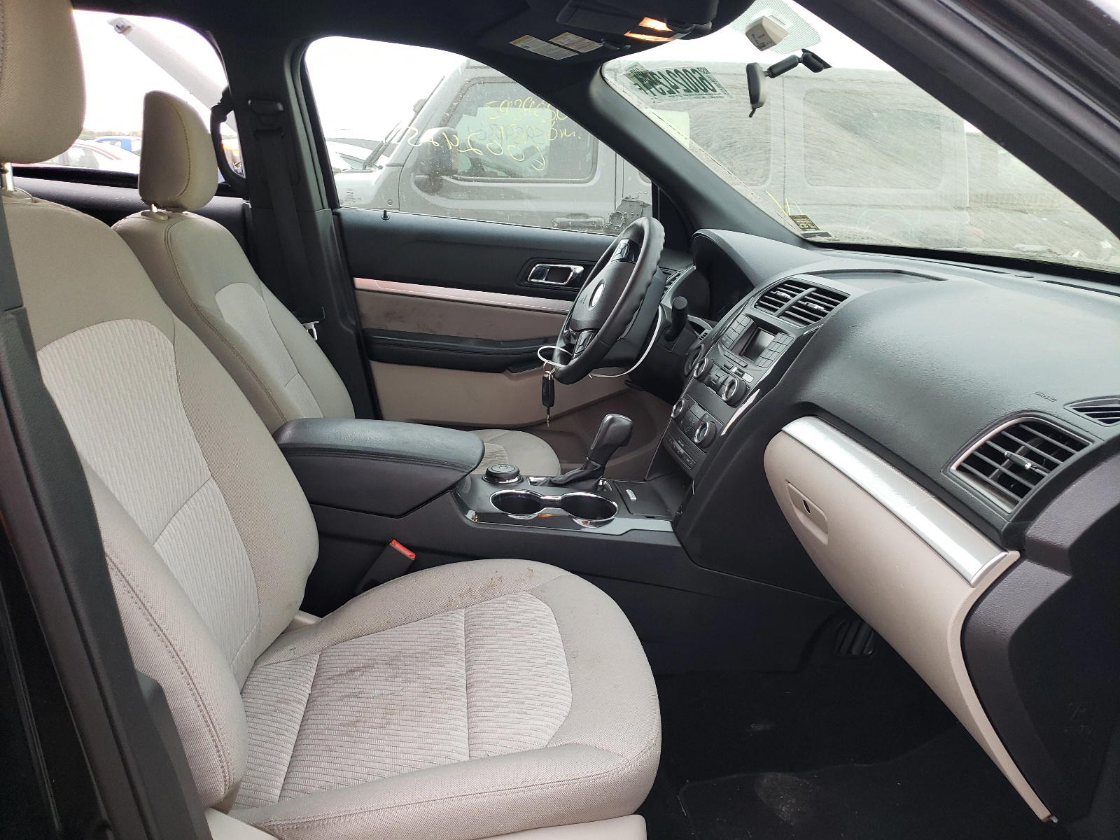Photo 5 from auction – 2019 FORD EXPLORER with VIN 1FM5K8B85KGA28612