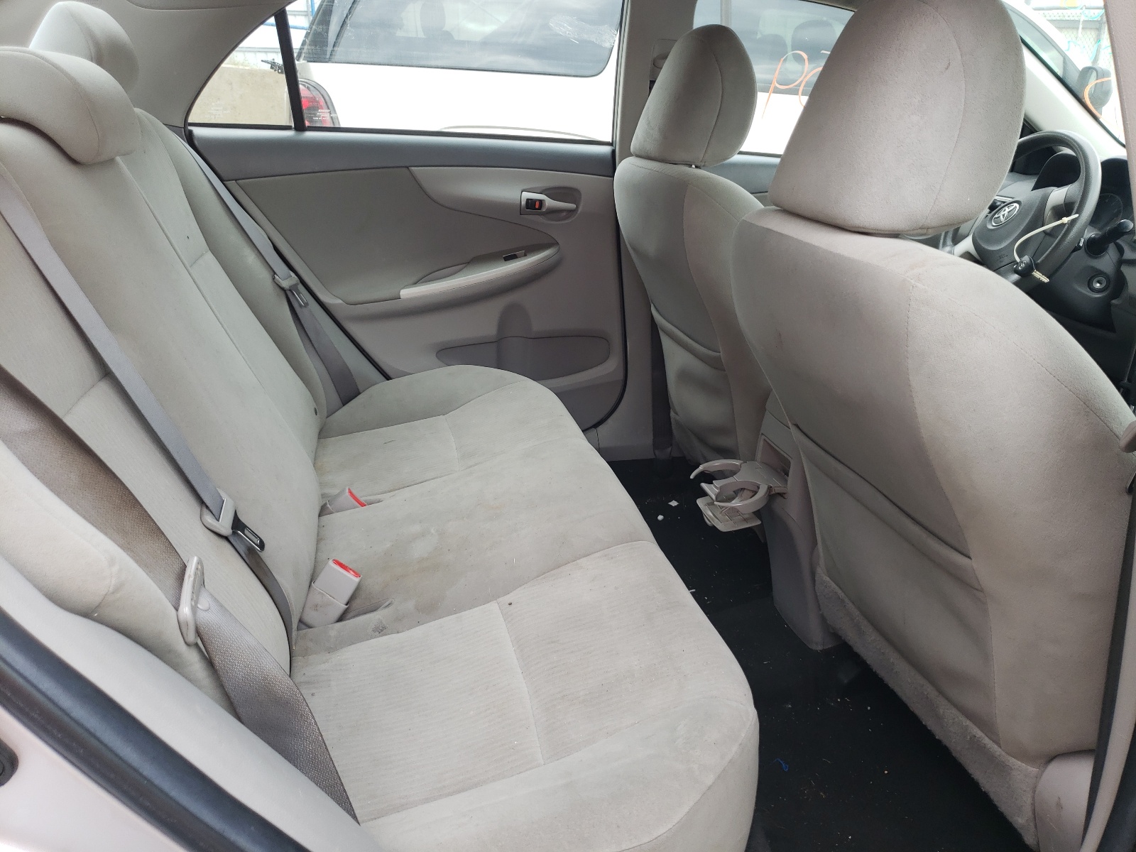 Photo 6 from auction – 2010 TOYOTA COROLLA BA with VIN 1NXBU4EE3AZ350608