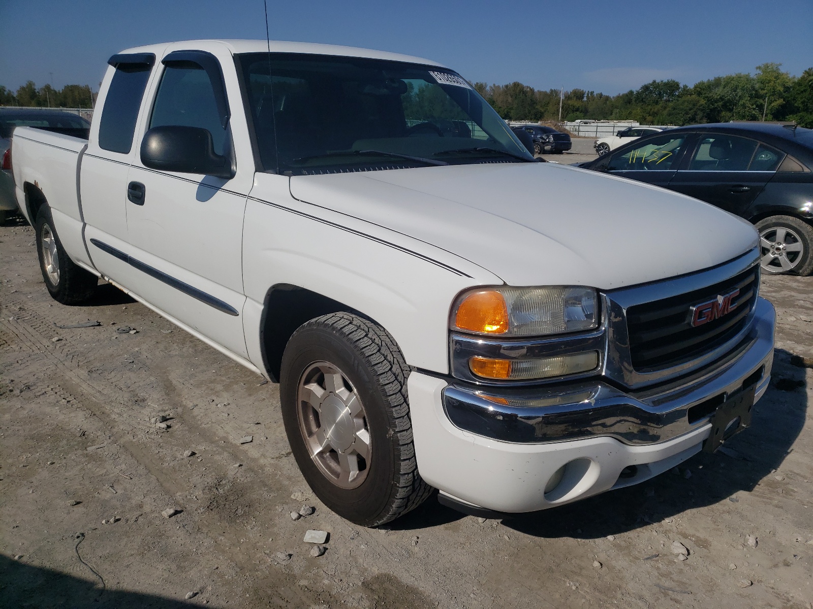 GMC NEW SIERRA 2005 with VIN 1GTEC19T65Z252810 - Photo from auction