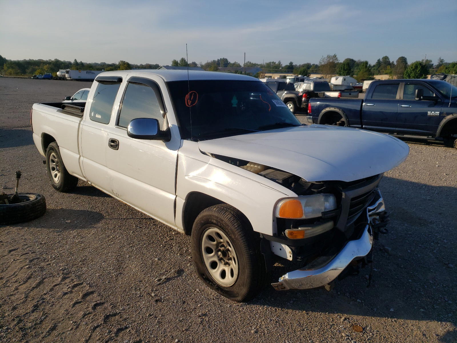 GMC NEW SIERRA 2005 with VIN 1GTEC19VX5Z231587 - Photo from auction