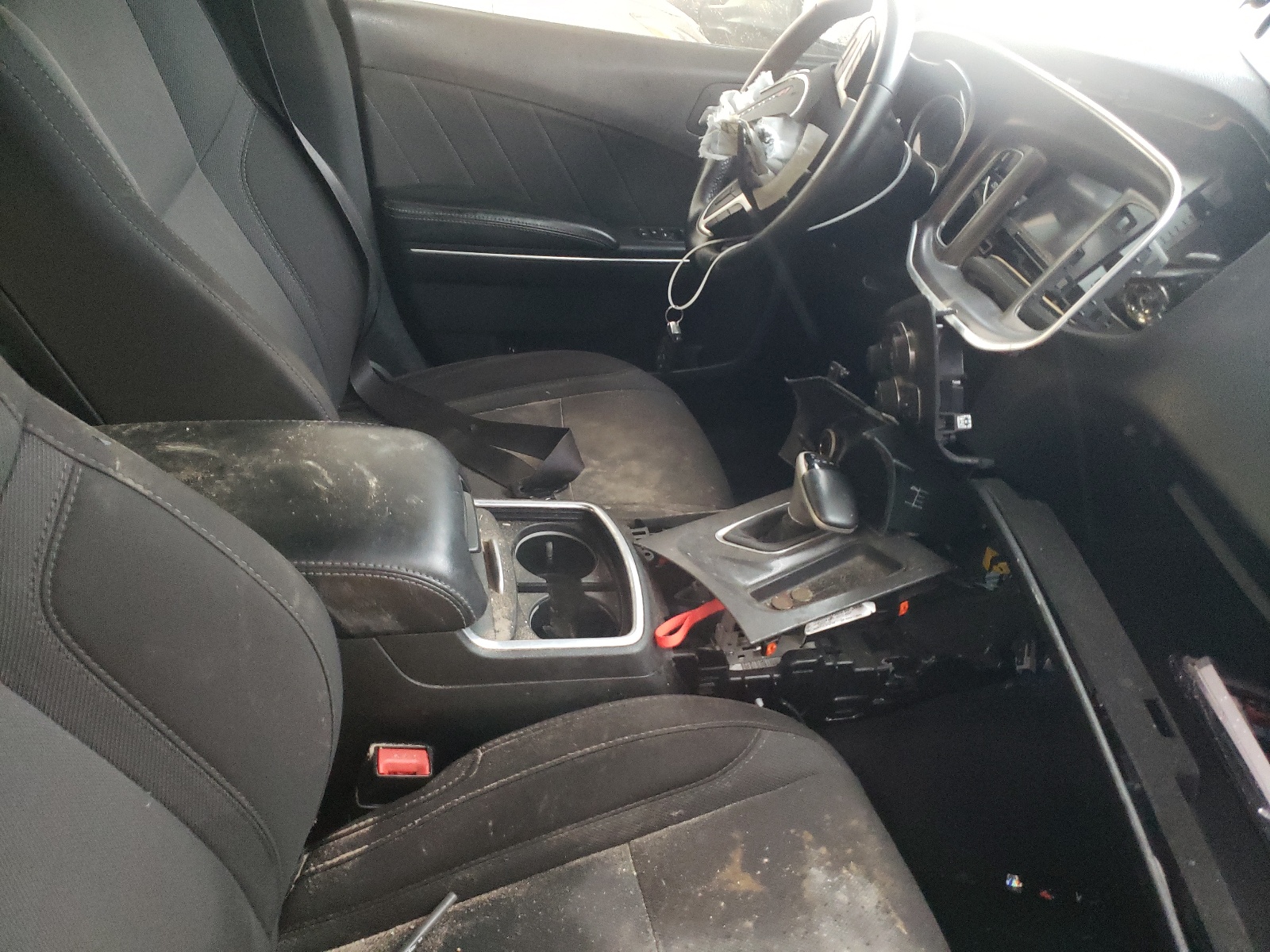 Photo 5 from auction – 2016 DODGE CHARGER SX with VIN 2C3CDXHGXGH241232