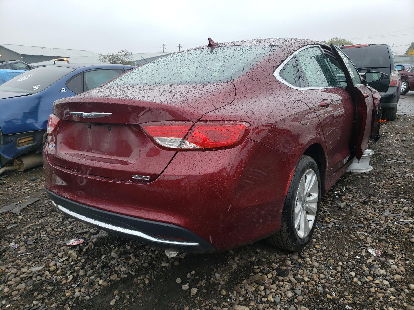 Photo 4 from auction – 2016 CHRYSLER 200 LIMITE with VIN 1C3CCCAB5GN125079