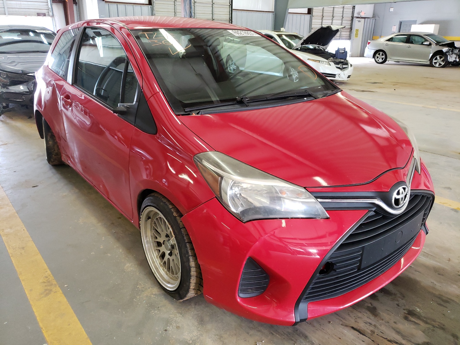 Photo 1 from auction – 2015 TOYOTA YARIS with VIN VNKJTUD30FA014918