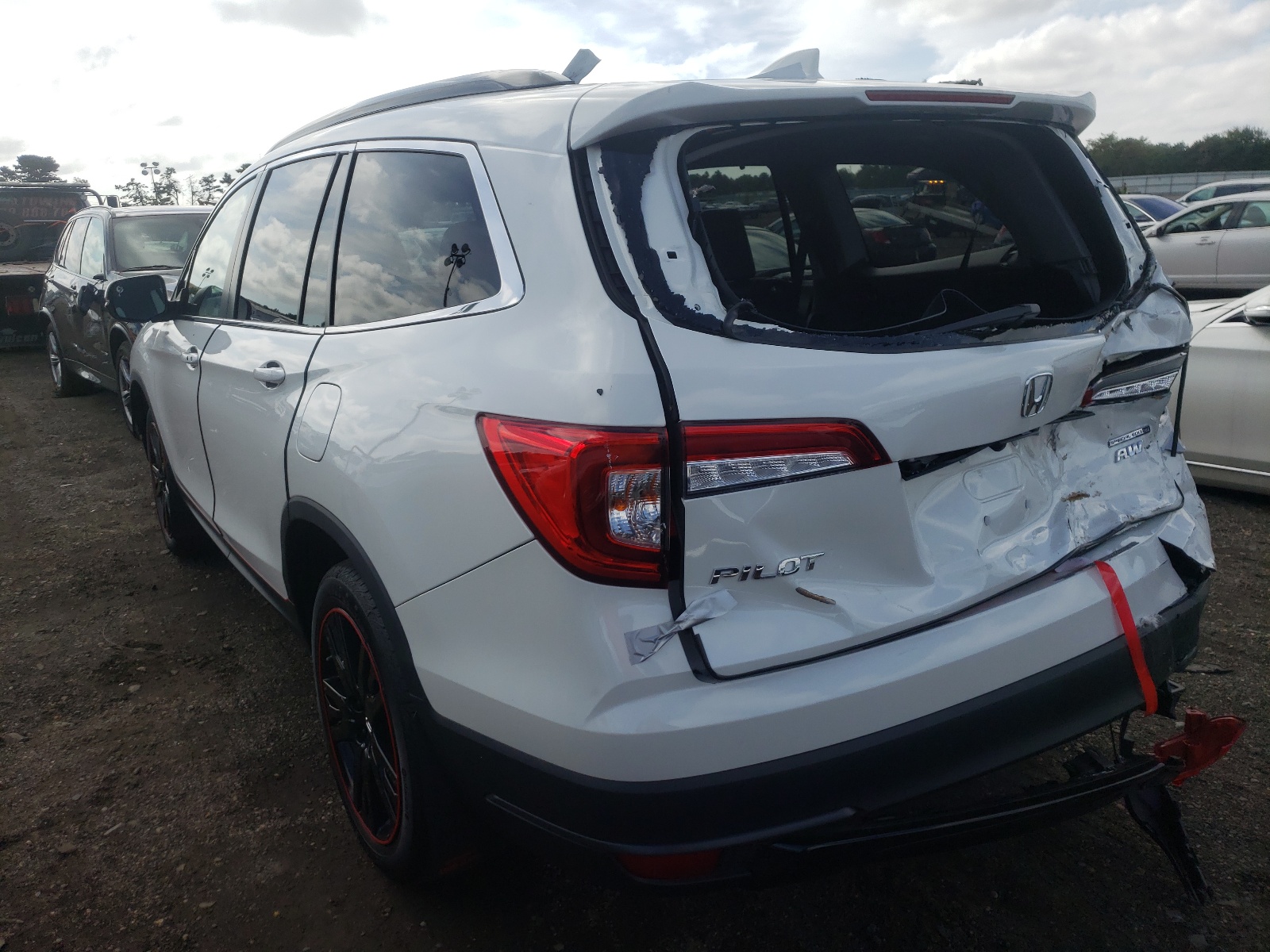 Photo 3 from auction – 2021 HONDA PILOT SE with VIN 5FNYF6H27MB102722