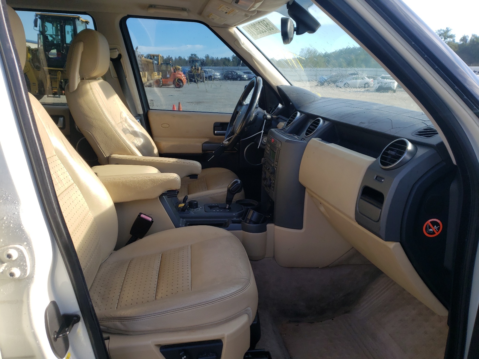 Photo 5 from auction – 2006 LAND ROVER LR3 SE with VIN SALAE25436A374854