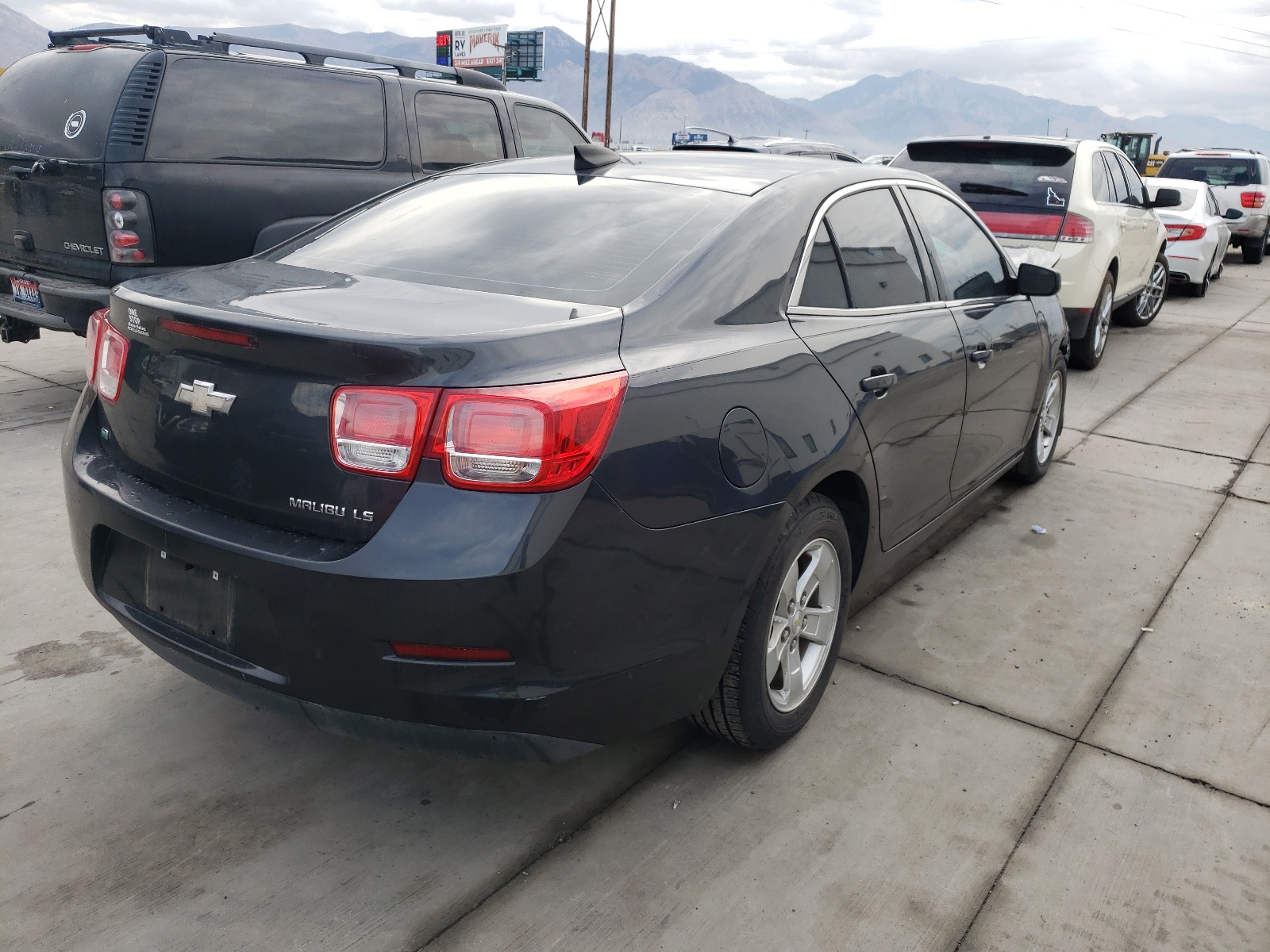 Zdjęcie 4 z aukcji – 2015 CHEVROLET MALIBU LS z VIN 1G11B5SLXFF141501