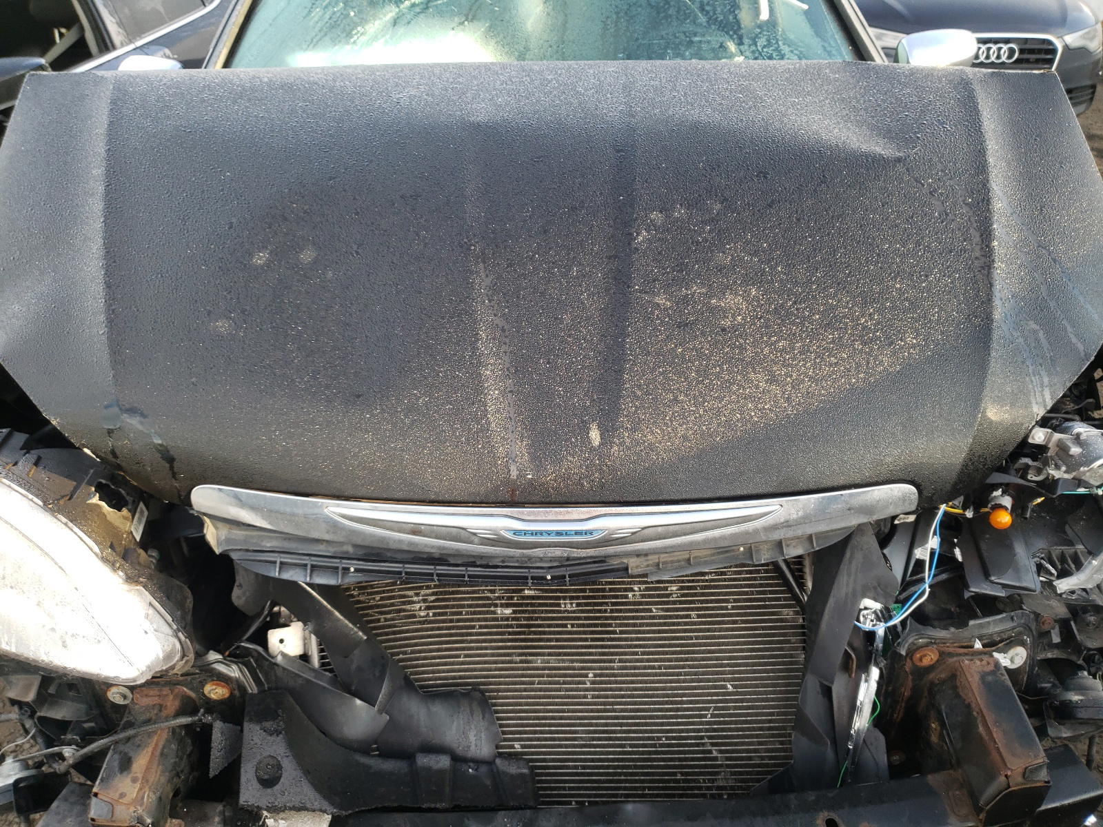 Photo 7 from auction – 2012 CHRYSLER 200 LIMITE with VIN 1C3CCBCB2CN304701